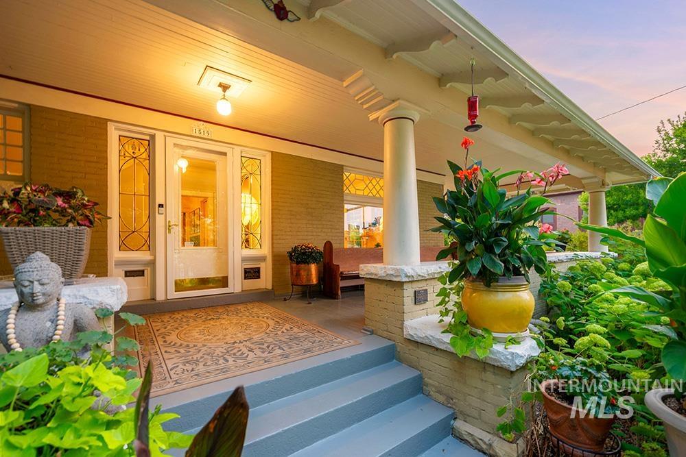 1519 W Jefferson St, Boise, Idaho 83702, 6 Bedrooms, 4 Bathrooms, Residential For Sale, Price $1,198,000, 98966493
