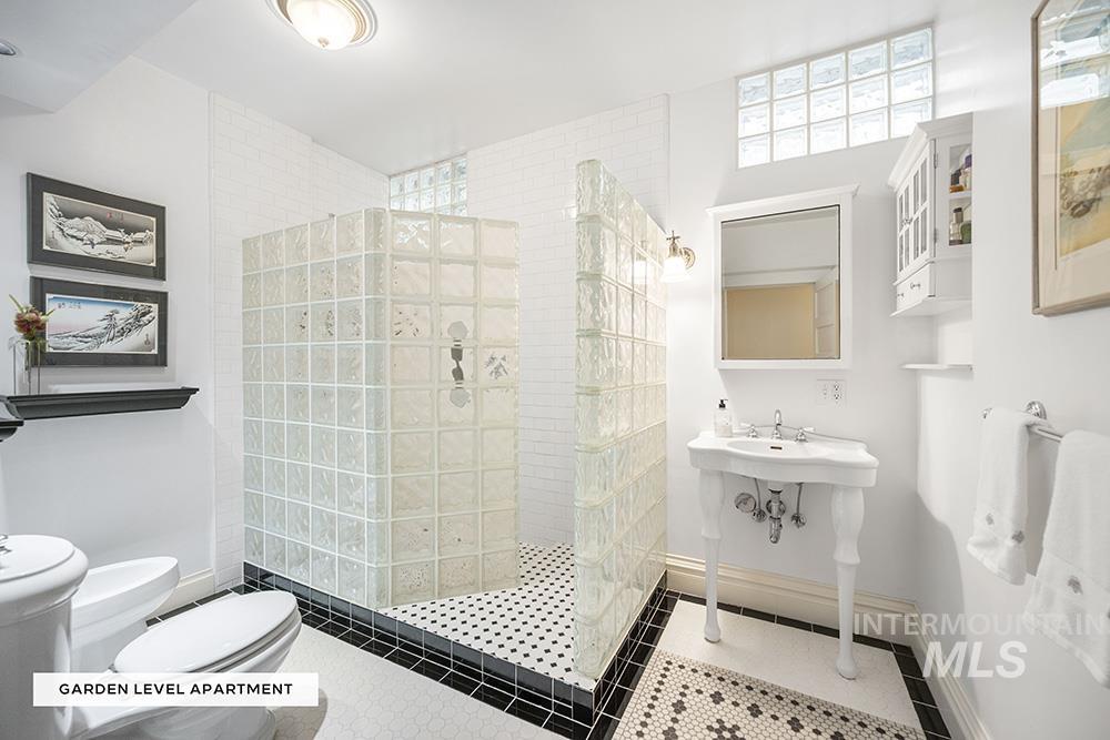 1519 W Jefferson St, Boise, Idaho 83702, 6 Bedrooms, 4 Bathrooms, Residential For Sale, Price $1,198,000, 98966493