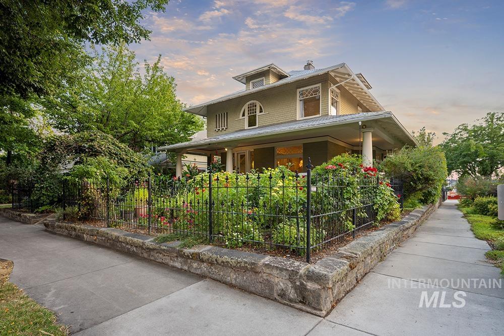 1519 W Jefferson St, Boise, Idaho 83702, 6 Bedrooms, 4 Bathrooms, Residential For Sale, Price $1,198,000, 98966493