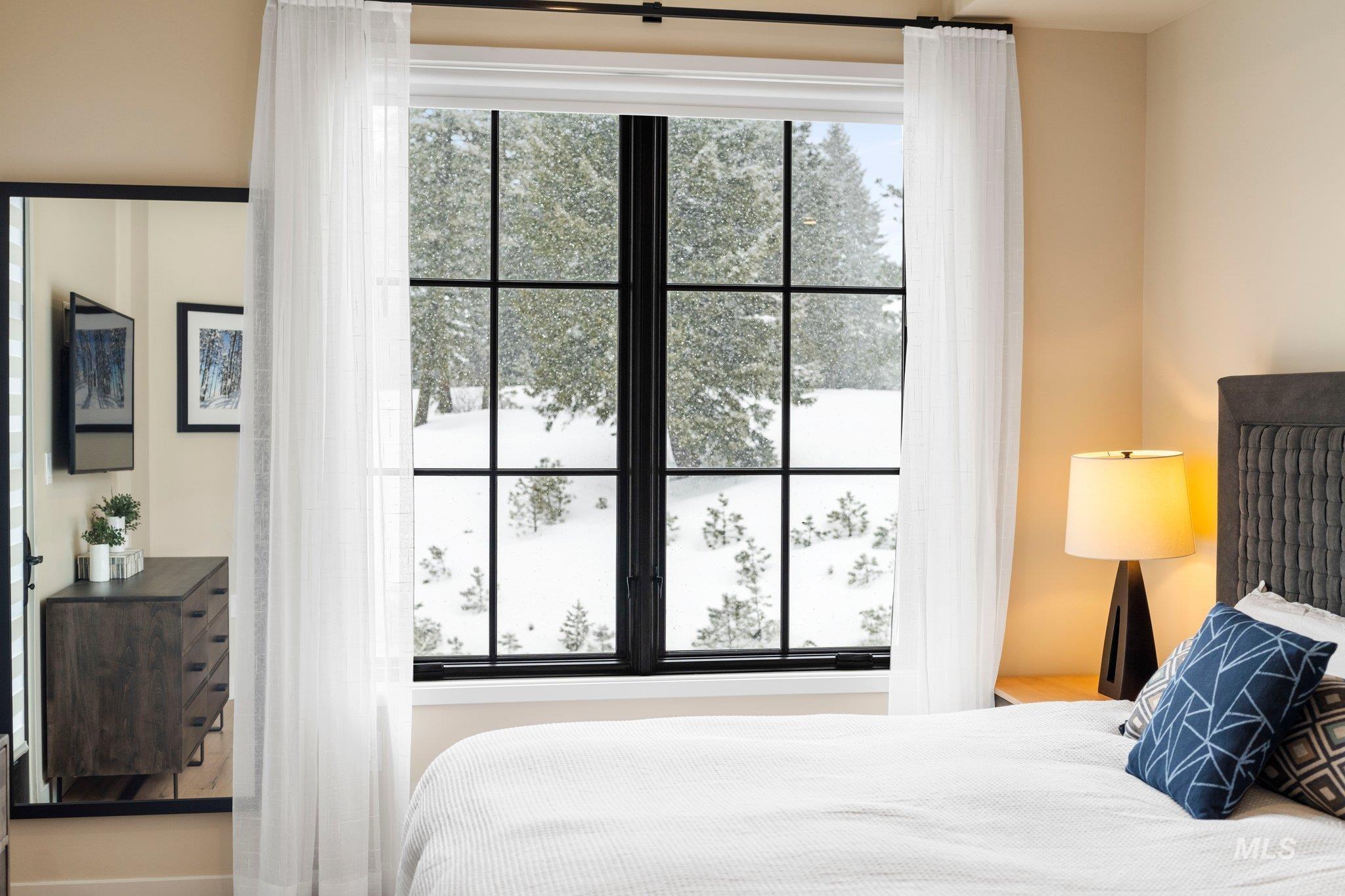 760 Village Drive, Donnelly, Idaho 83615, 2 Bedrooms, 2 Bathrooms, Residential For Sale, Price $999,000, 98966501