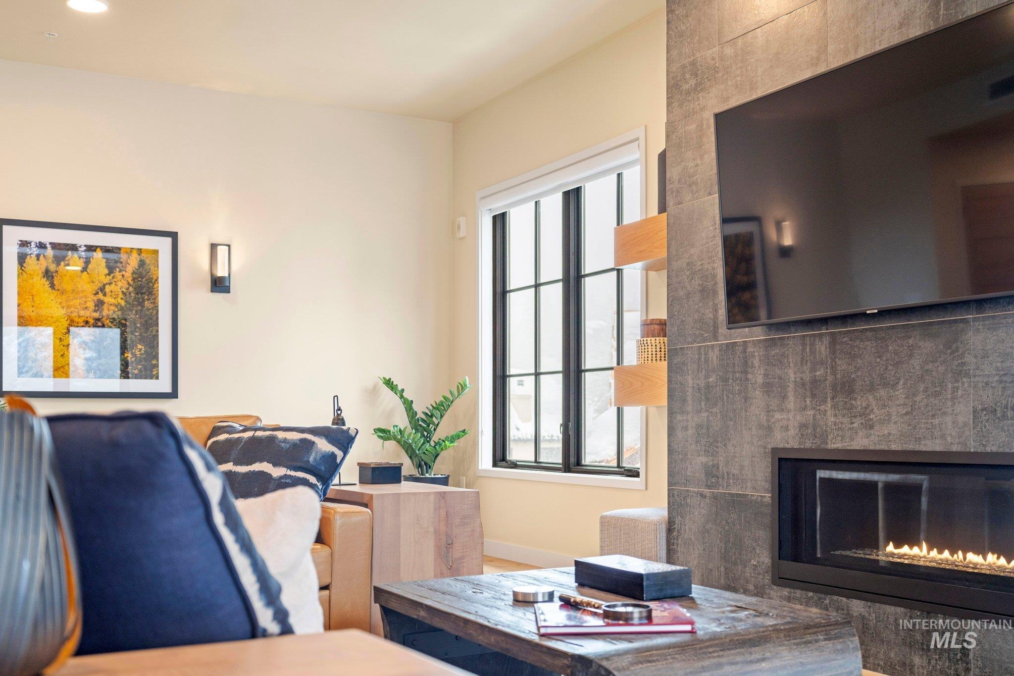 760 Village Drive, Donnelly, Idaho 83615, 2 Bedrooms, 2 Bathrooms, Residential For Sale, Price $999,000, 98966501