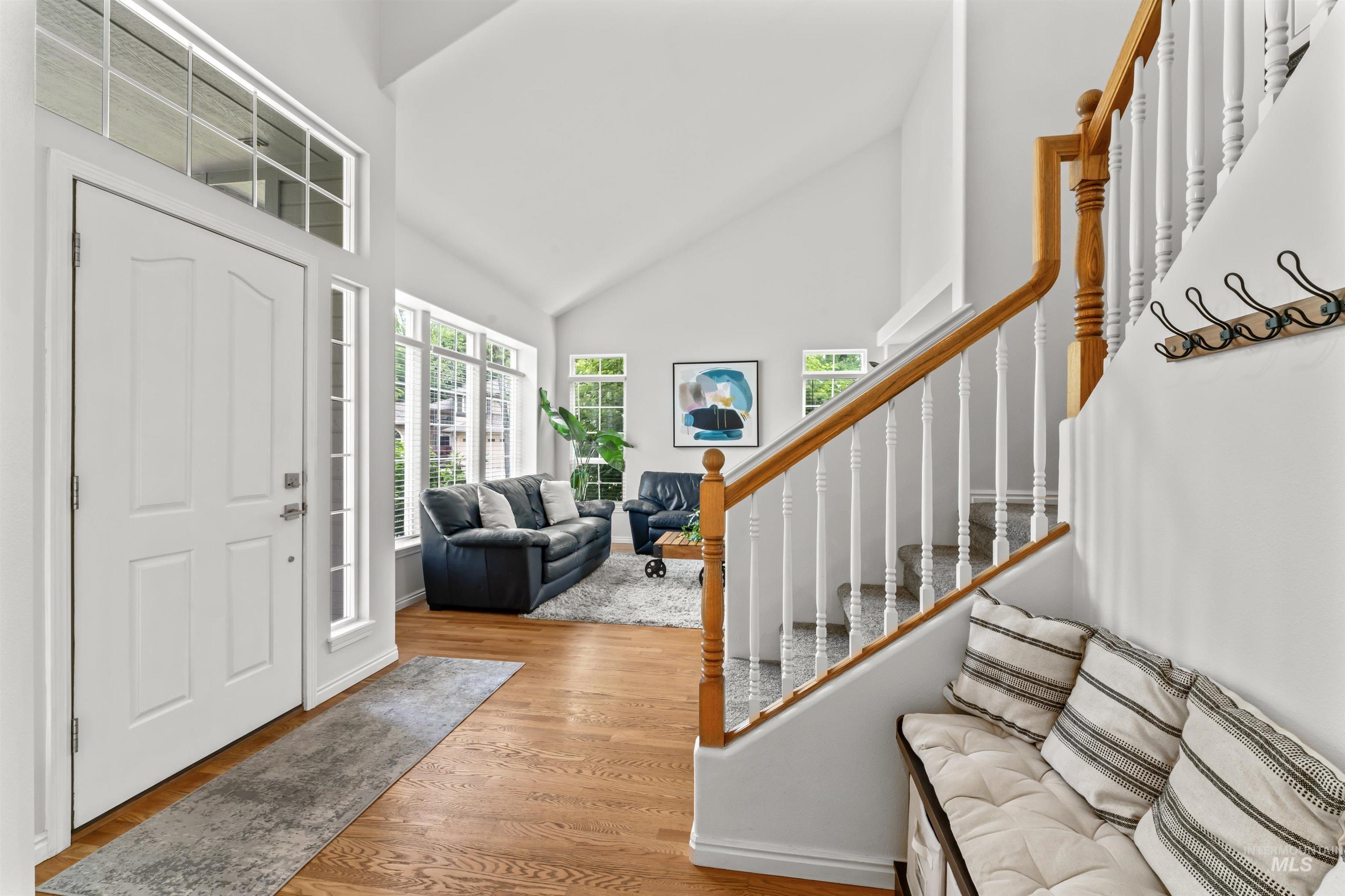 8007 W Scardale Ct., Boise, Idaho 83704, 6 Bedrooms, 4 Bathrooms, Residential For Sale, Price $895,000, 98966506