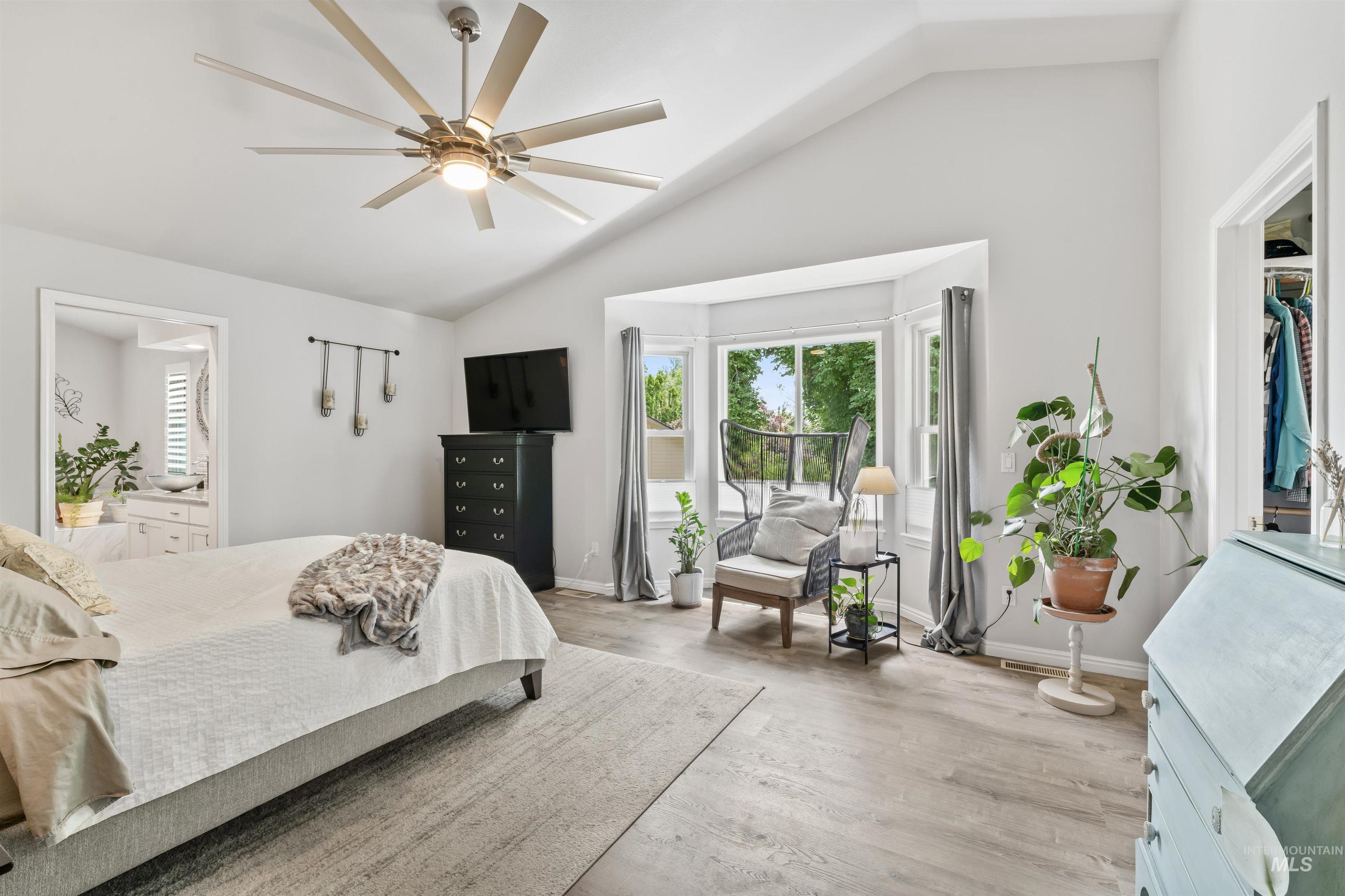 8007 W Scardale Ct., Boise, Idaho 83704, 6 Bedrooms, 4 Bathrooms, Residential For Sale, Price $895,000, 98966506