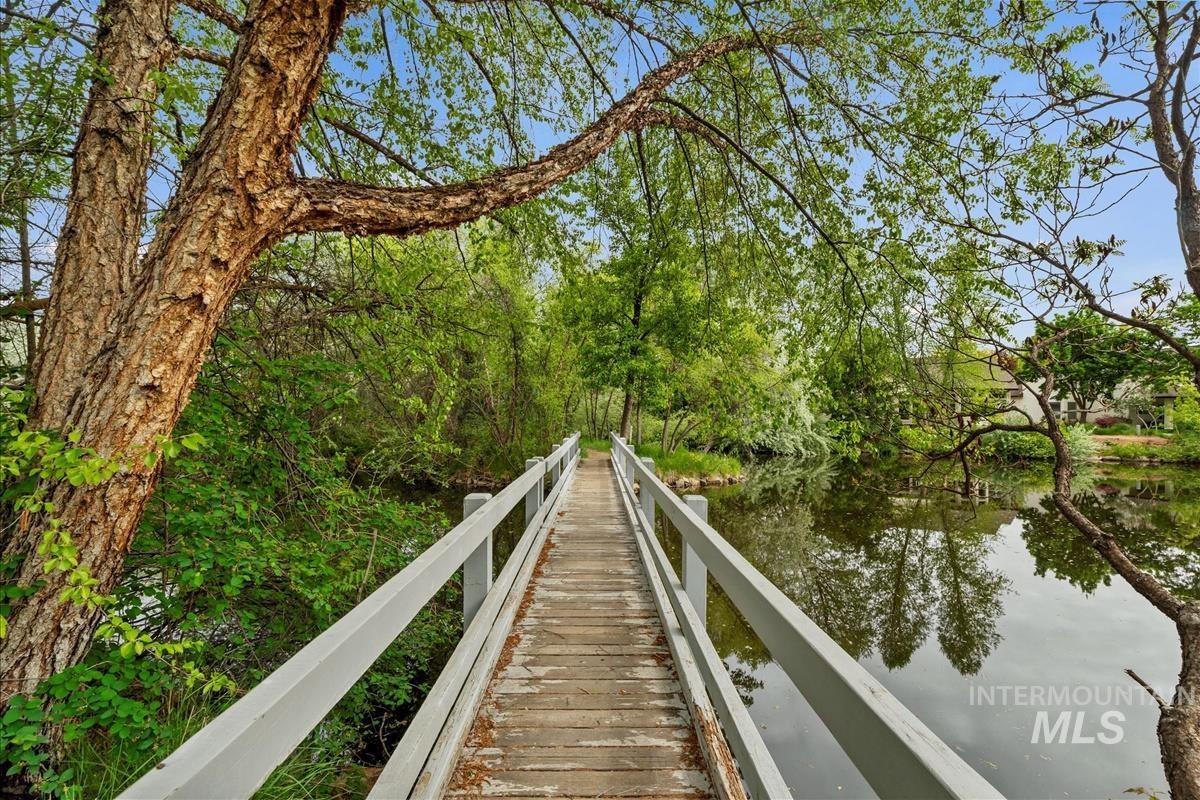 8504 W Pool Ct, Garden City, Idaho 83714, 3 Bedrooms, 2.5 Bathrooms, Residential For Sale, Price $775,000, 98966508