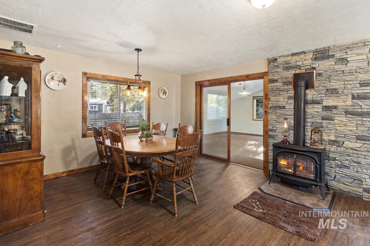 31 Miners Court, Cascade, Idaho 83611, 3 Bedrooms, 2 Bathrooms, Residential For Sale, Price $750,000, 98966516