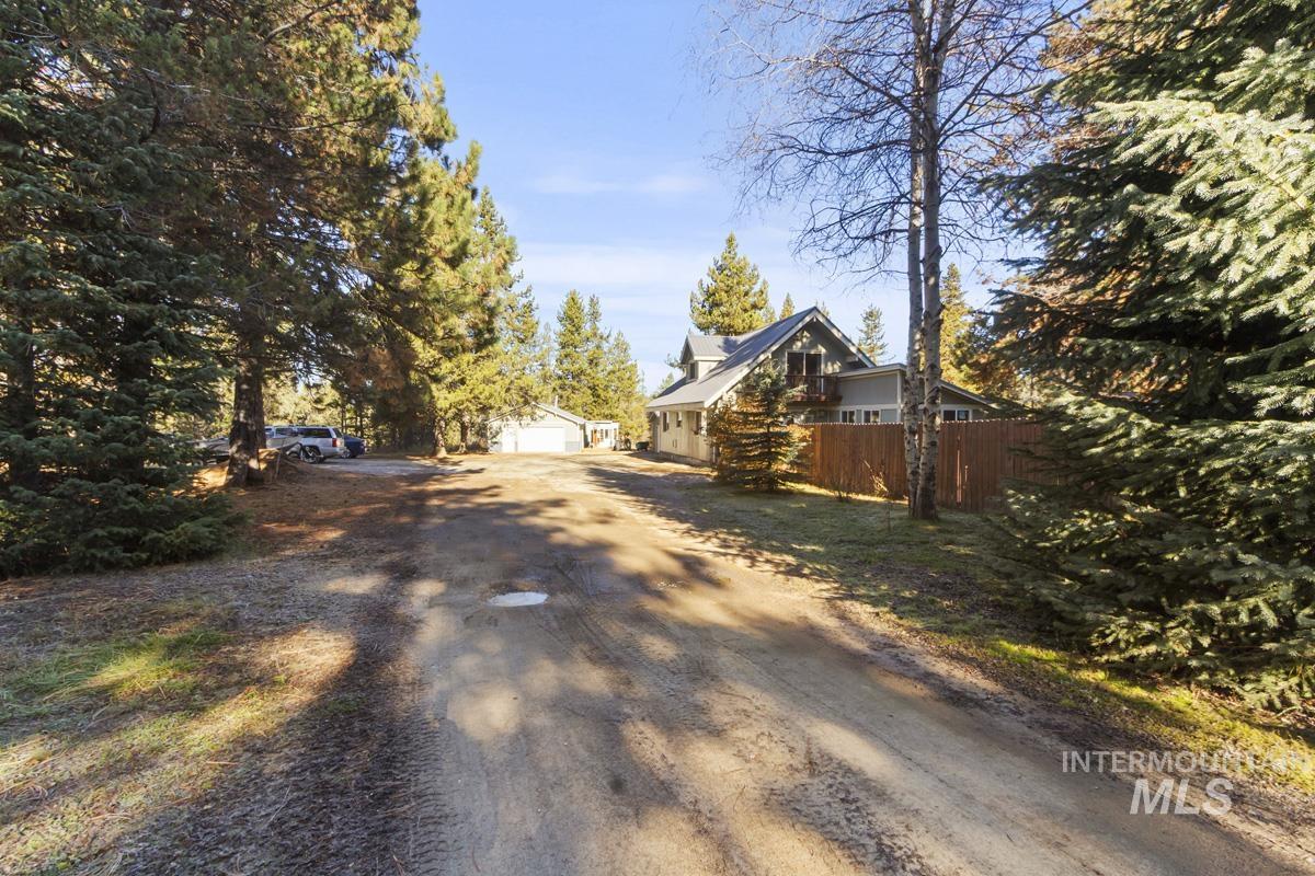 31 Miners Court, Cascade, Idaho 83611, 3 Bedrooms, 2 Bathrooms, Residential For Sale, Price $750,000, 98966516