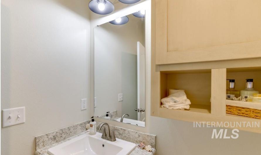 400 Bobcat Drive, Ahsahka, Idaho 83520-2101, 3 Bedrooms, 2 Bathrooms, Residential For Sale, Price $409,700, 98966533