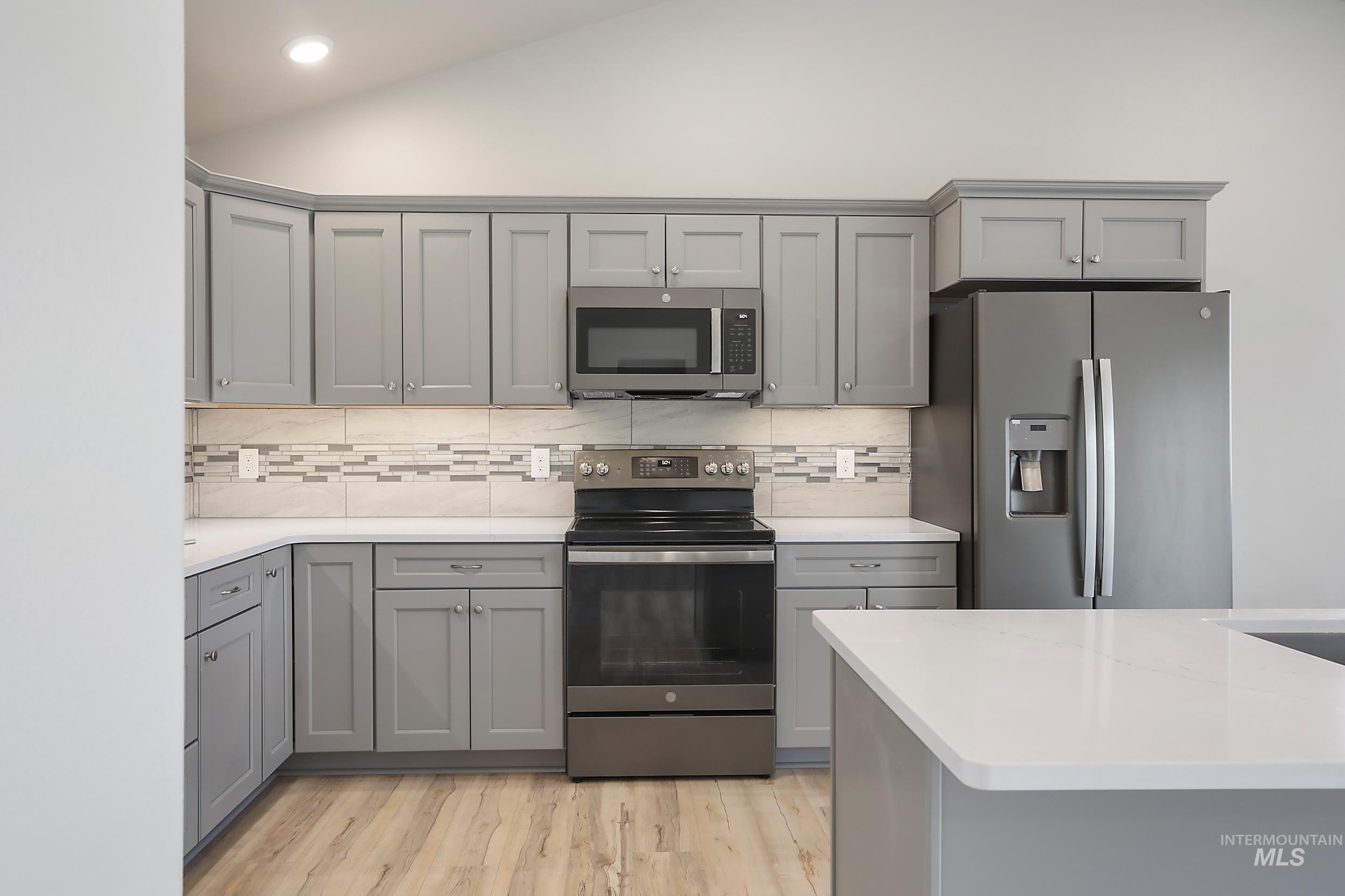 1736 Golden Hills Dr, Lewiston, Idaho 83501, 3 Bedrooms, 2 Bathrooms, Residential For Sale, Price $477,500, 98966542