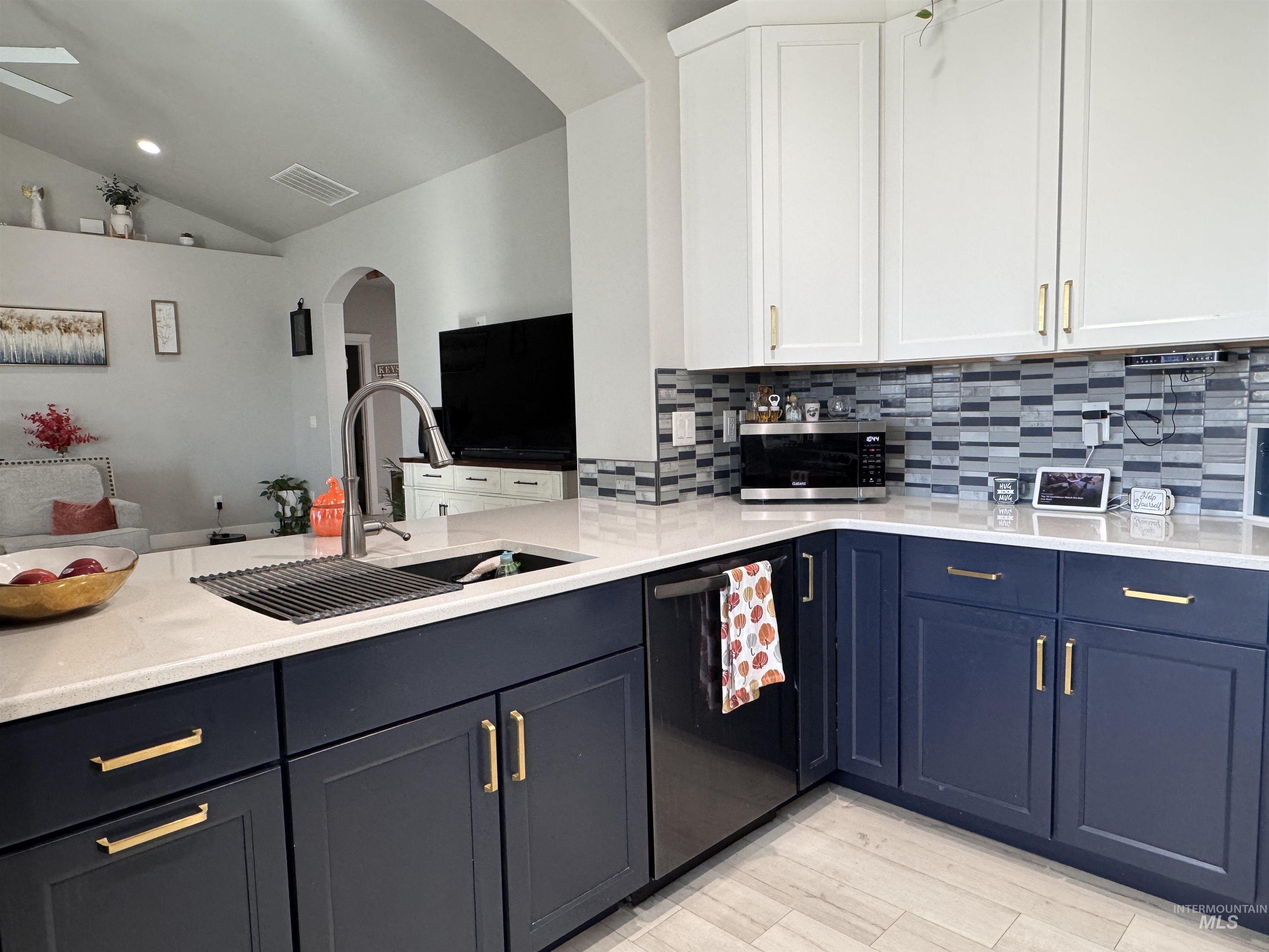 813 Owl Court, Jerome, Idaho 83338, 4 Bedrooms, 2 Bathrooms, Residential For Sale, Price $469,900, 98966550