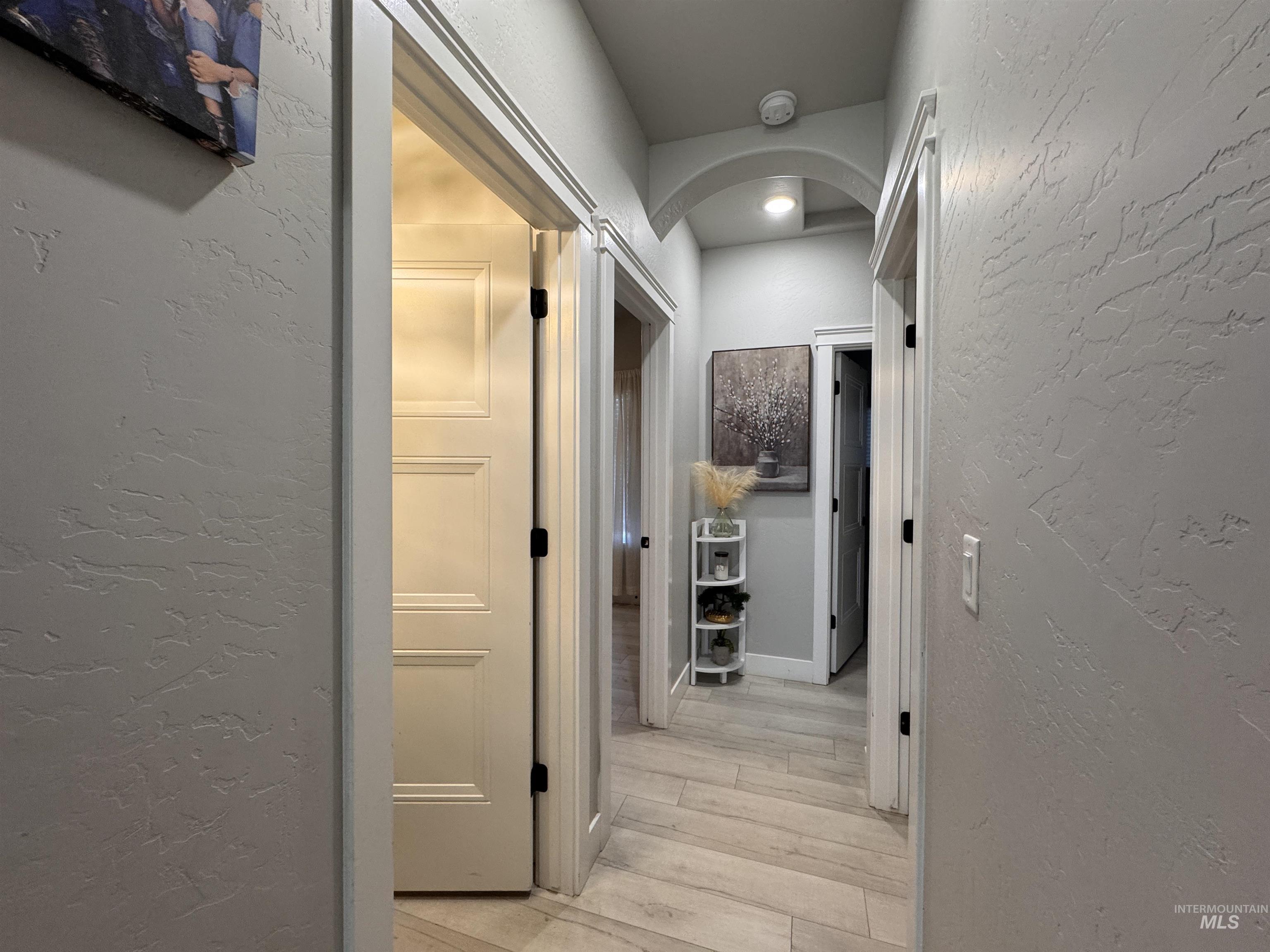 813 Owl Court, Jerome, Idaho 83338, 4 Bedrooms, 2 Bathrooms, Residential For Sale, Price $469,900, 98966550