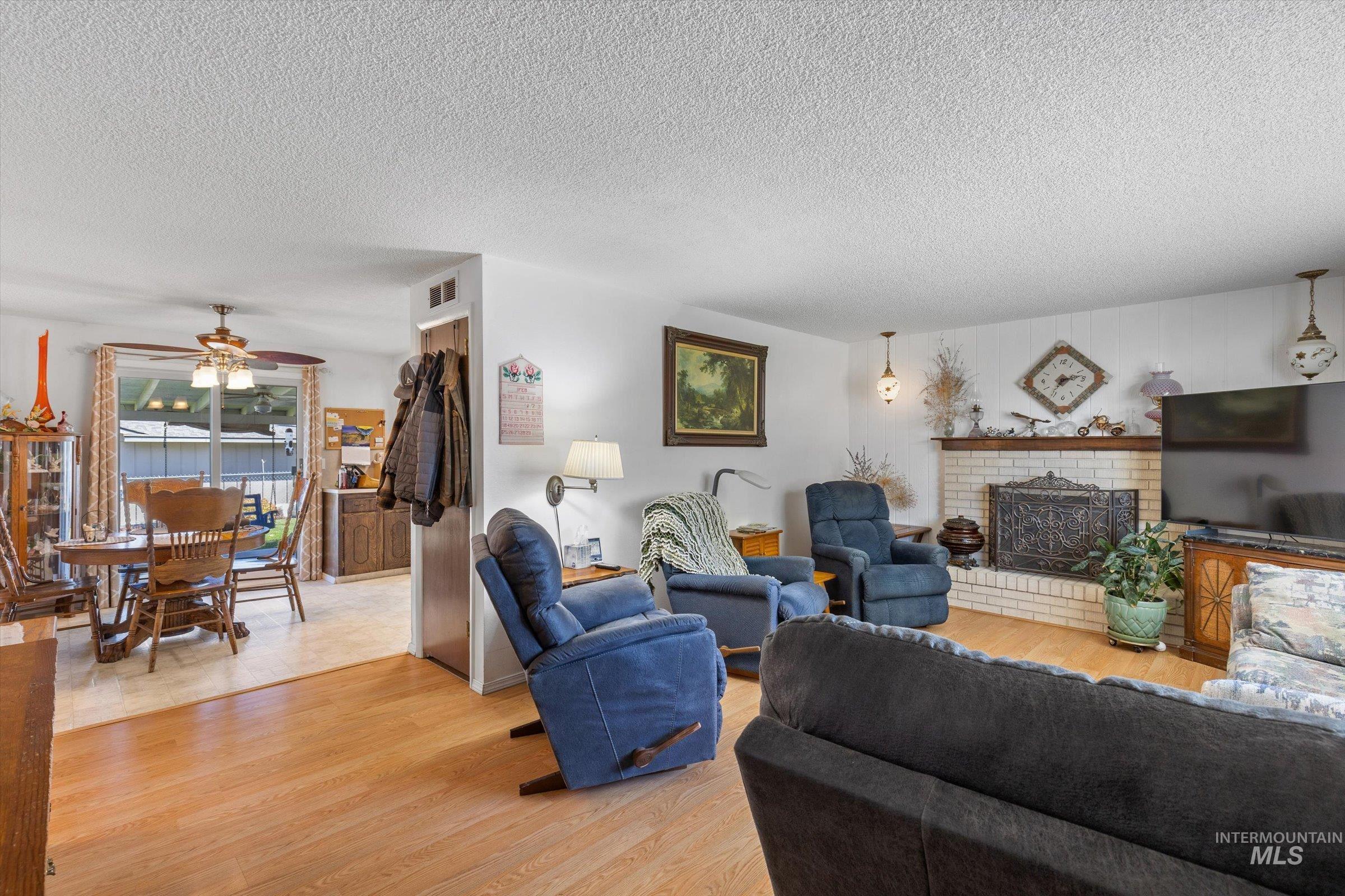 1222 Teton, Caldwell, Idaho 83605, 3 Bedrooms, 1 Bathroom, Residential For Sale, Price $380,000, 98966551