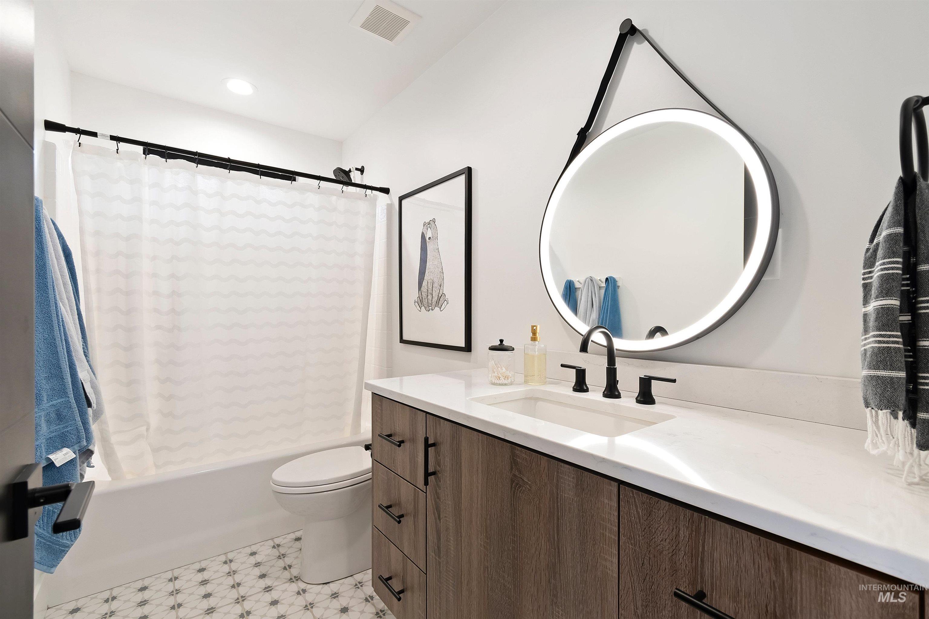 13322 Vili Rd, McCall, Idaho 83638, 3 Bedrooms, 3 Bathrooms, Residential For Sale, Price $1,250,000, 98966552