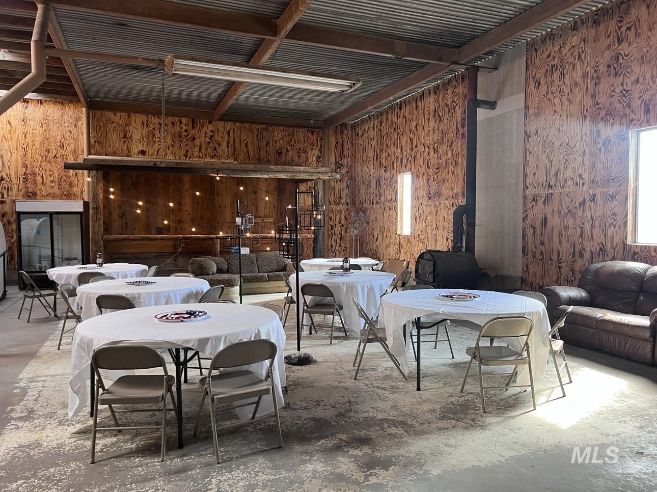 416 W US Highway 30, Bliss, Idaho 83314, 2 Bedrooms, 1 Bathroom, Residential For Sale, Price $415,000, 98966562