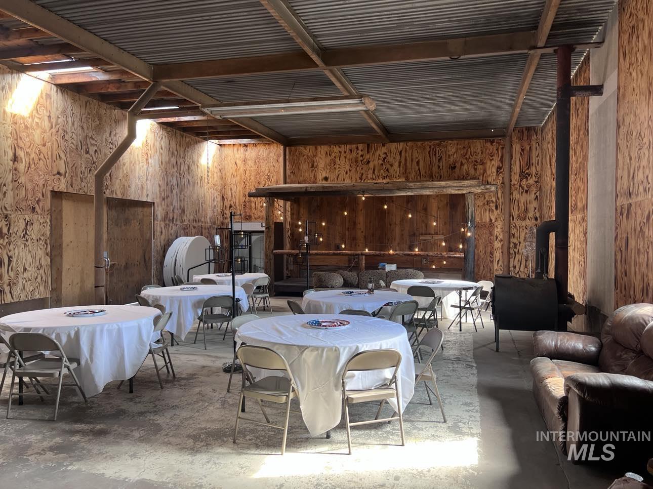 416 W US Highway 30, Bliss, Idaho 83314, 2 Bedrooms, 1 Bathroom, Residential For Sale, Price $415,000, 98966562