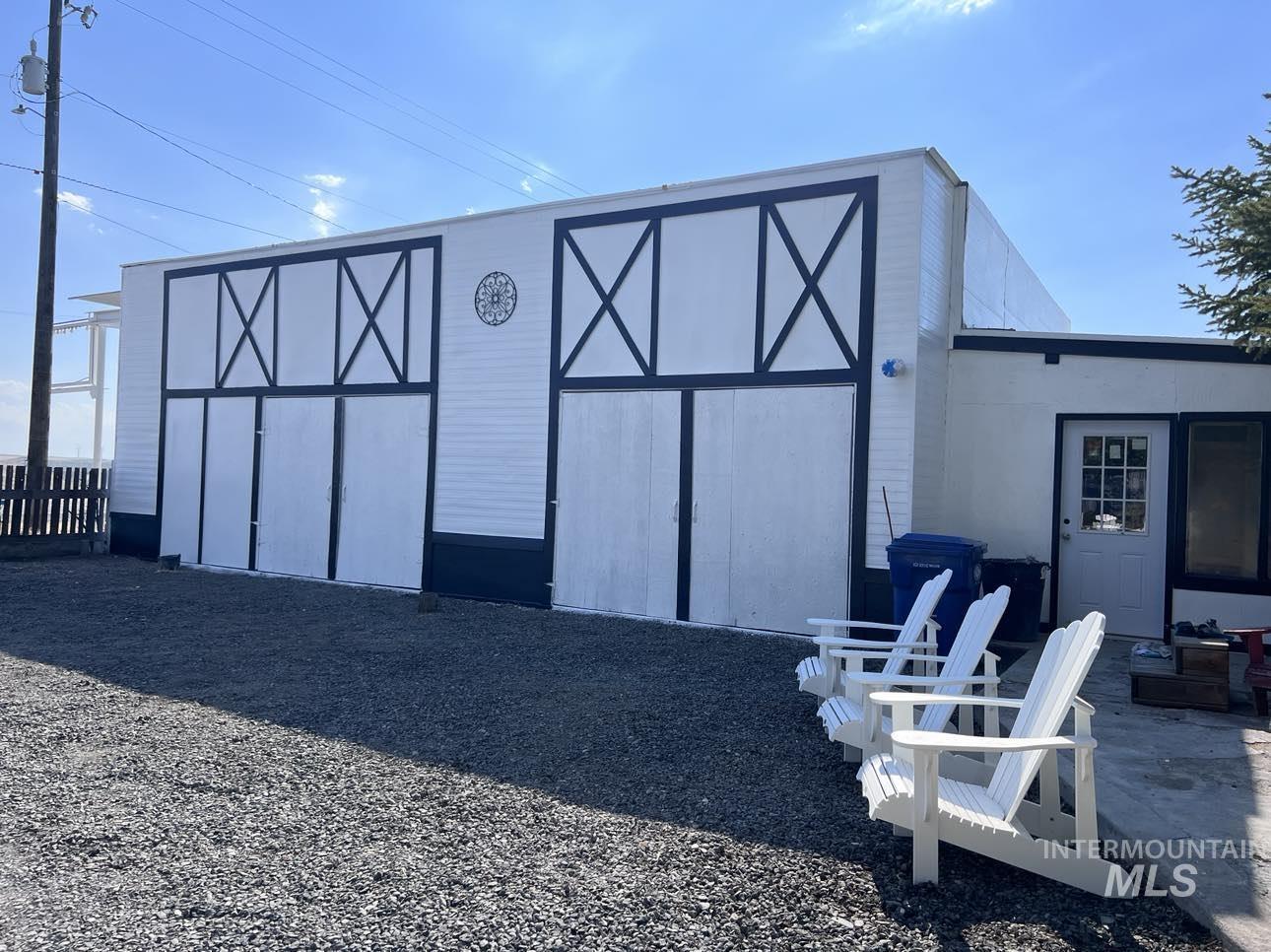 416 W US Highway 30, Bliss, Idaho 83314, 2 Bedrooms, 1 Bathroom, Residential For Sale, Price $415,000, 98966562