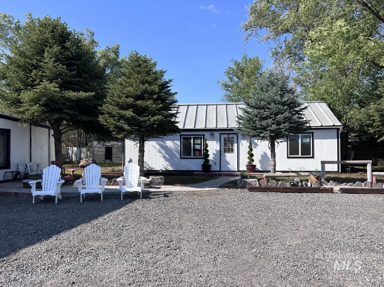 416 W US Highway 30, Bliss, Idaho 83314, 2 Bedrooms, 1 Bathroom, Residential For Sale, Price $415,000, 98966562