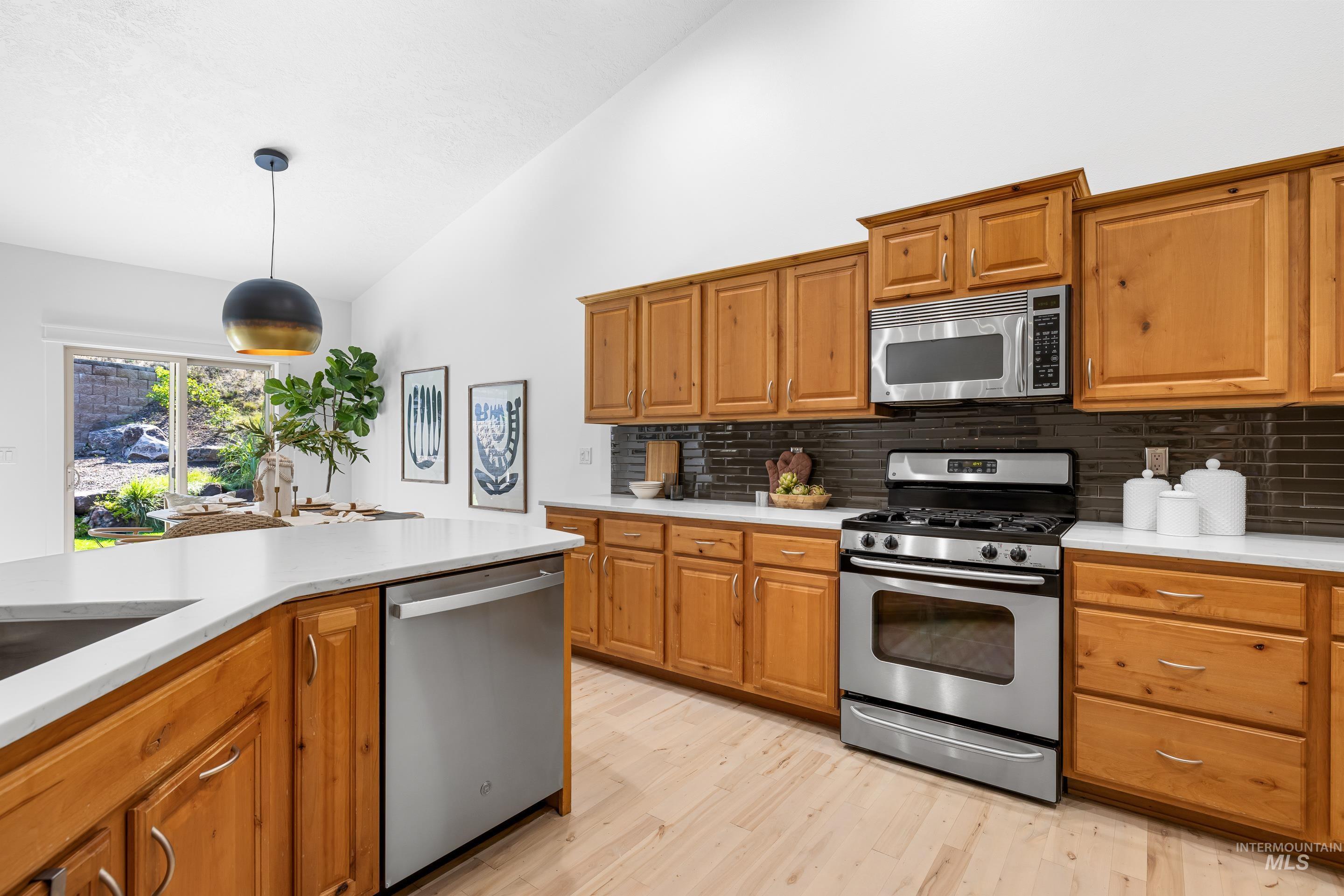 4846 N Arrow Villa Way, Boise, Idaho 83703, 3 Bedrooms, 2 Bathrooms, Residential For Sale, Price $889,000, 98966567