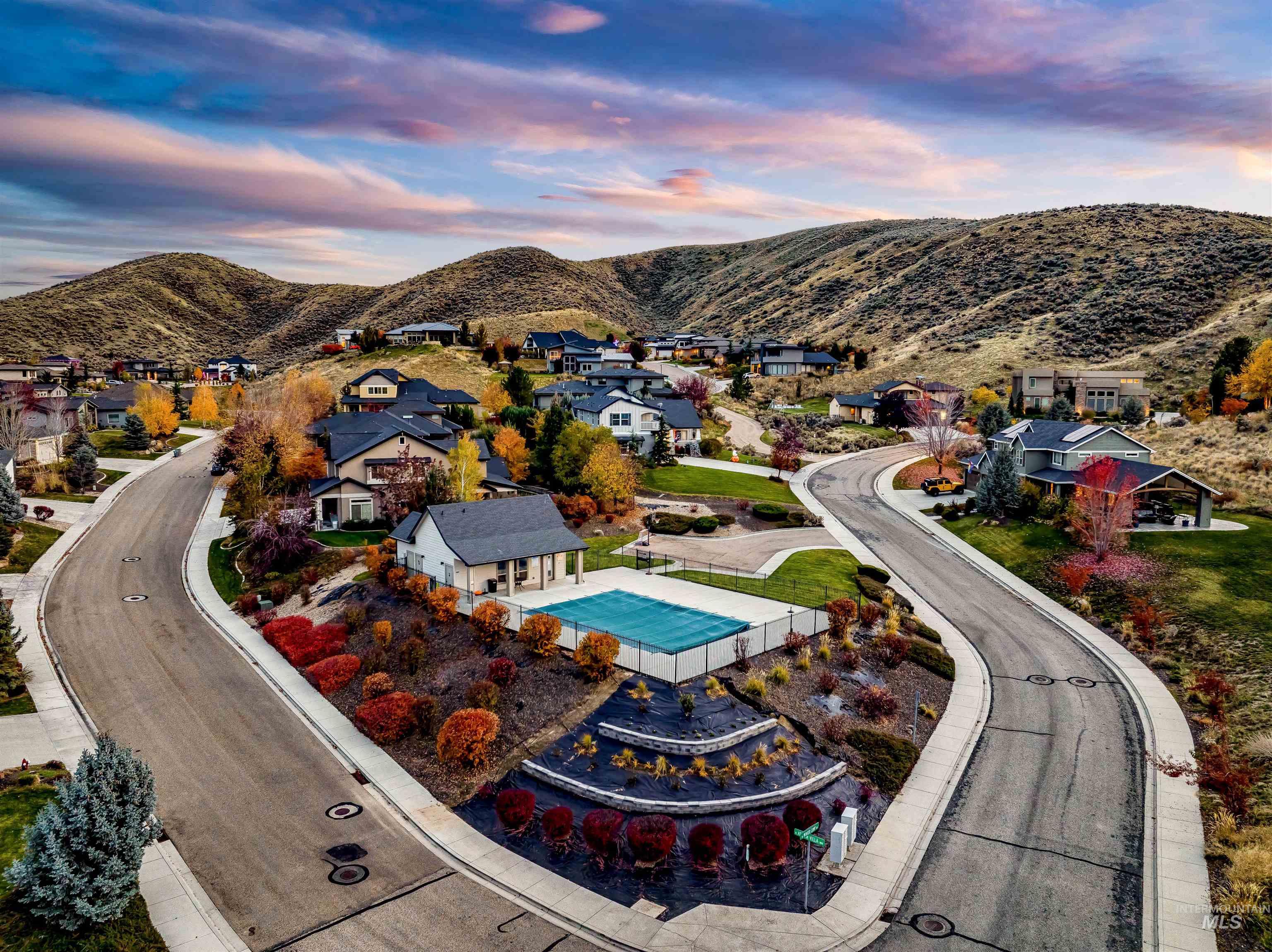 4846 N Arrow Villa Way, Boise, Idaho 83703, 3 Bedrooms, 2 Bathrooms, Residential For Sale, Price $889,000, 98966567