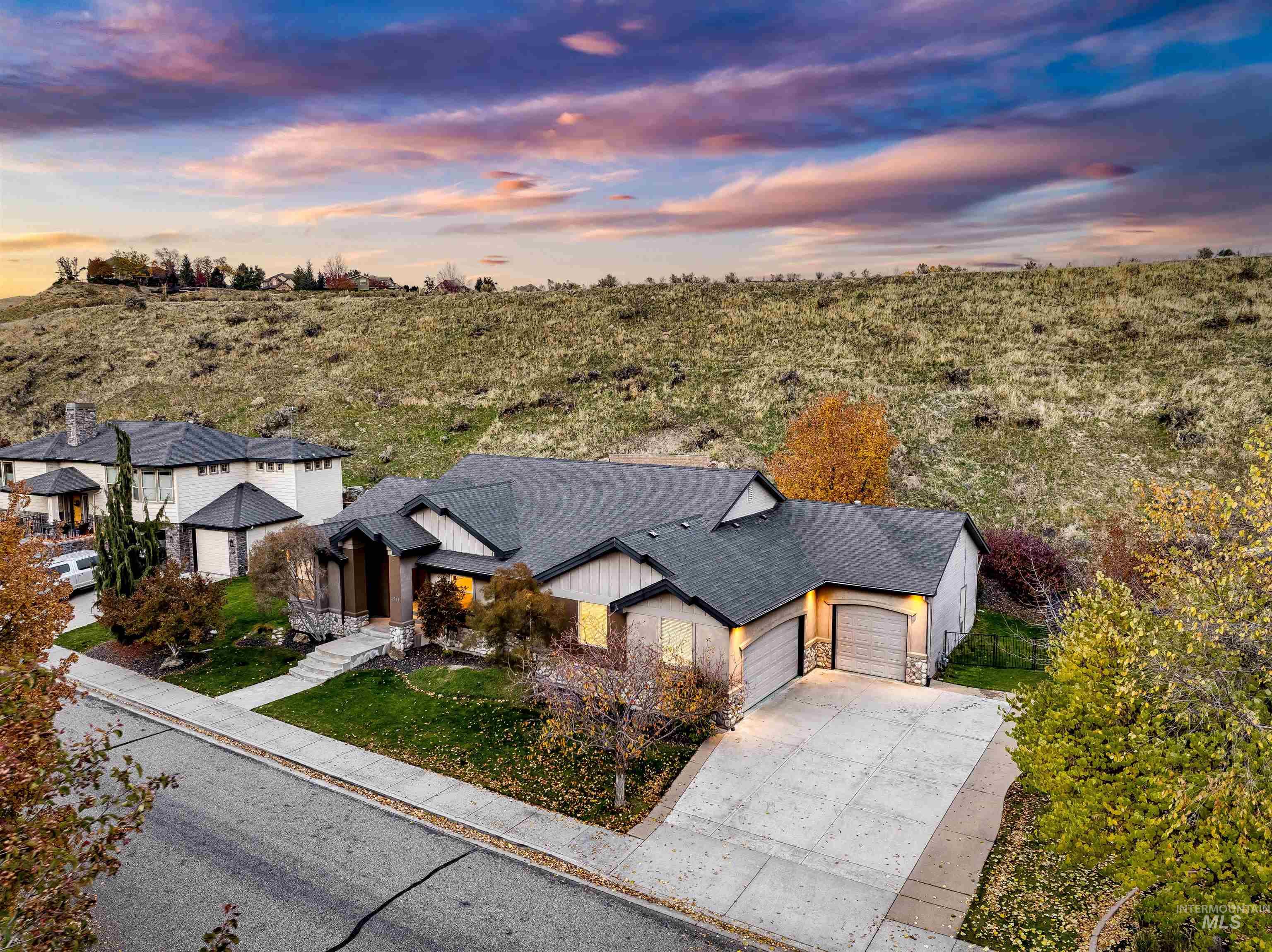 4846 N Arrow Villa Way, Boise, Idaho 83703, 3 Bedrooms, 2 Bathrooms, Residential For Sale, Price $889,000, 98966567