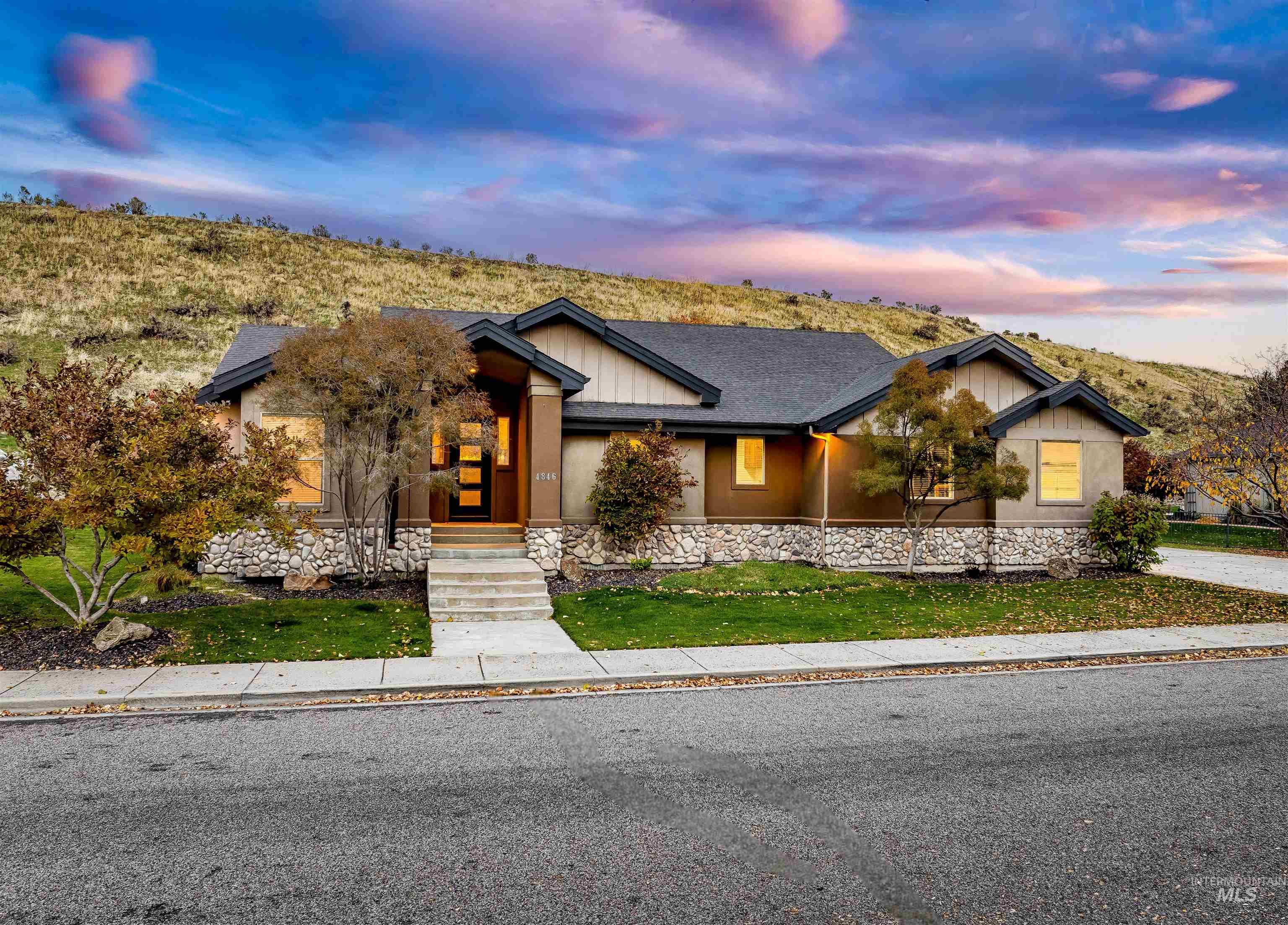 4846 N Arrow Villa Way, Boise, Idaho 83703, 3 Bedrooms, 2 Bathrooms, Residential For Sale, Price $889,000, 98966567