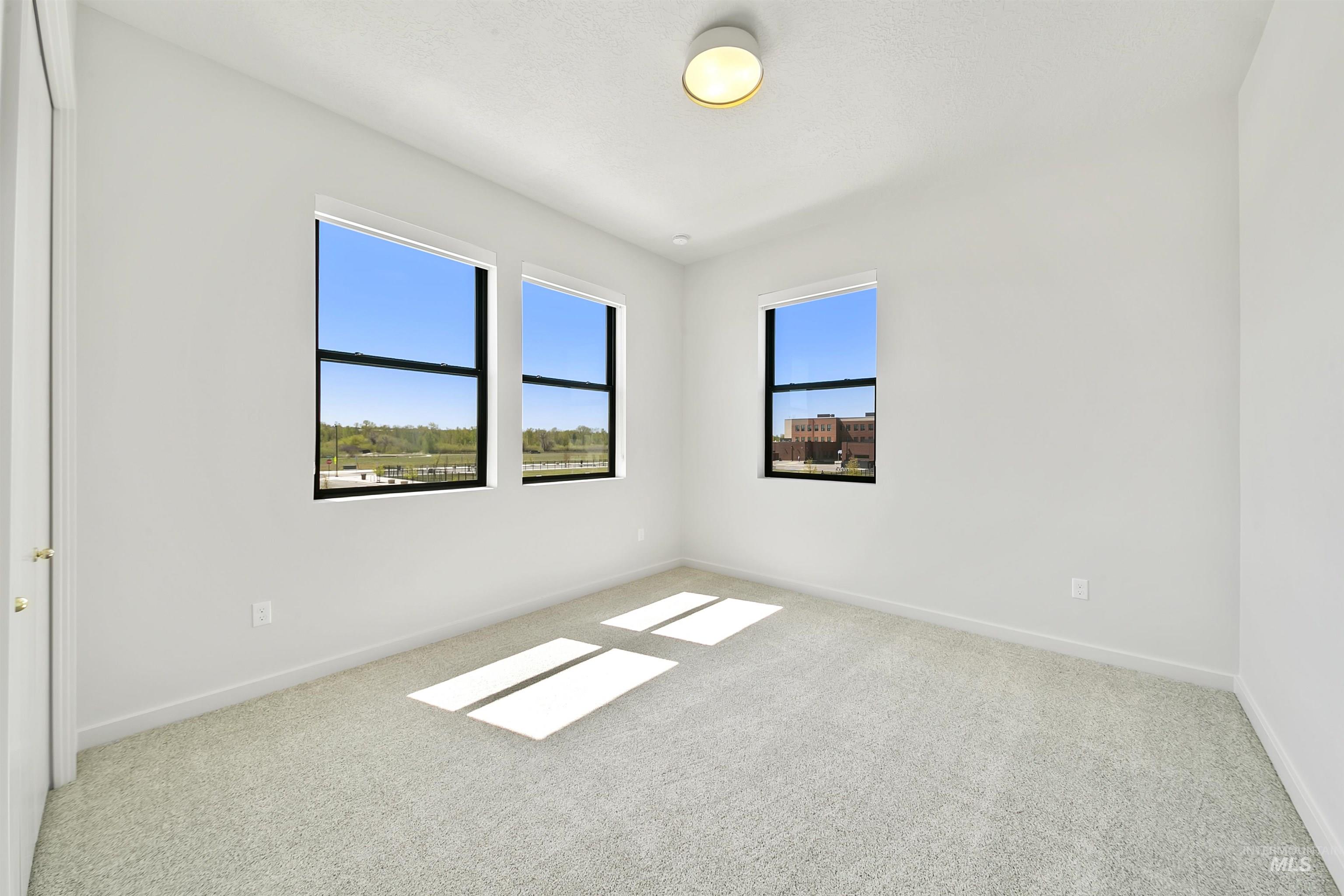 4430 E Haystack St, Boise, Idaho 83716, 3 Bedrooms, 2 Bathrooms, Residential For Sale, Price $584,900, 98966572