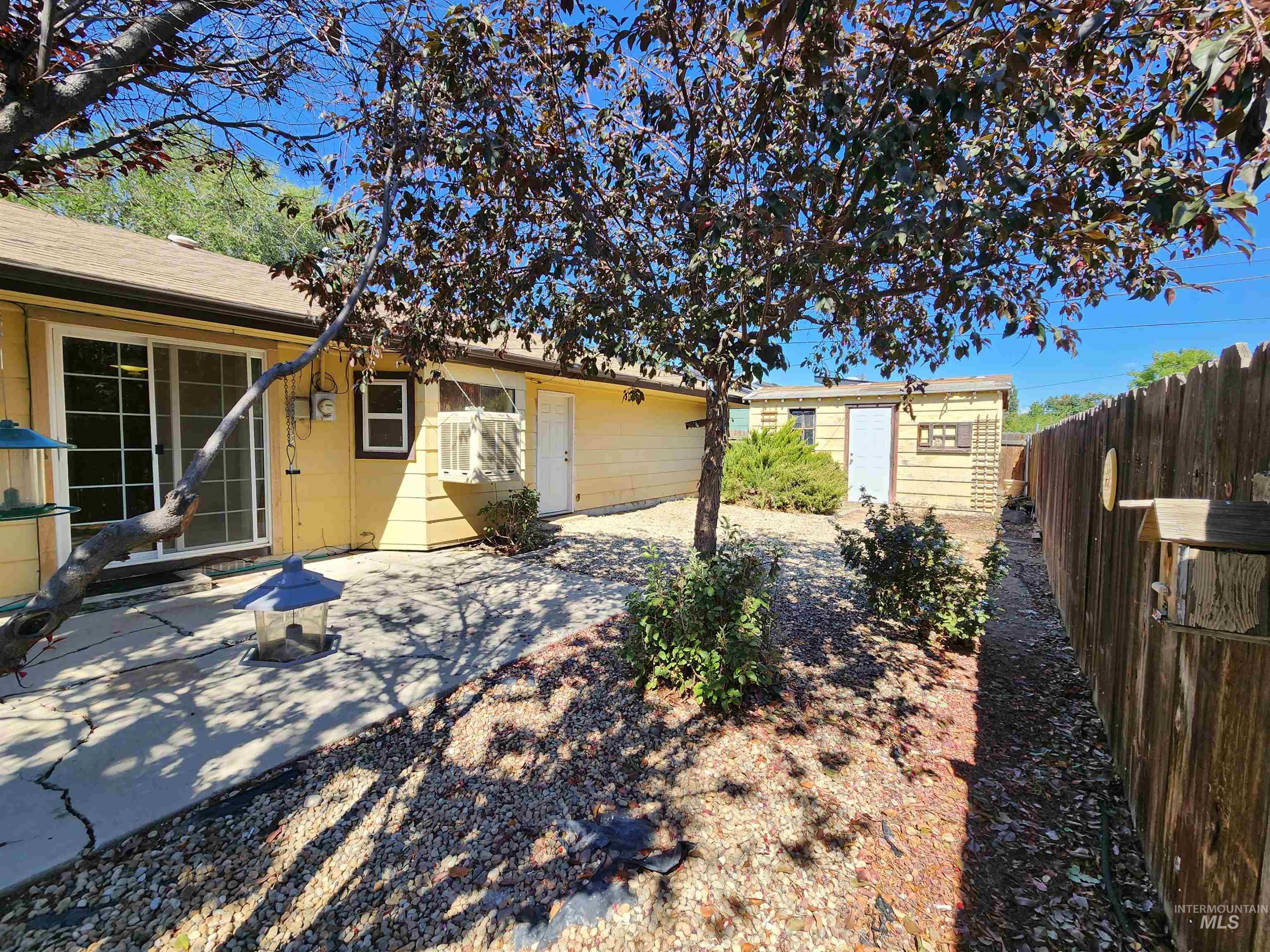 1540 N 10th E, Mountain Home, Idaho 83647-1826, 3 Bedrooms, 1 Bathroom, Residential For Sale, Price $240,000, 98966576