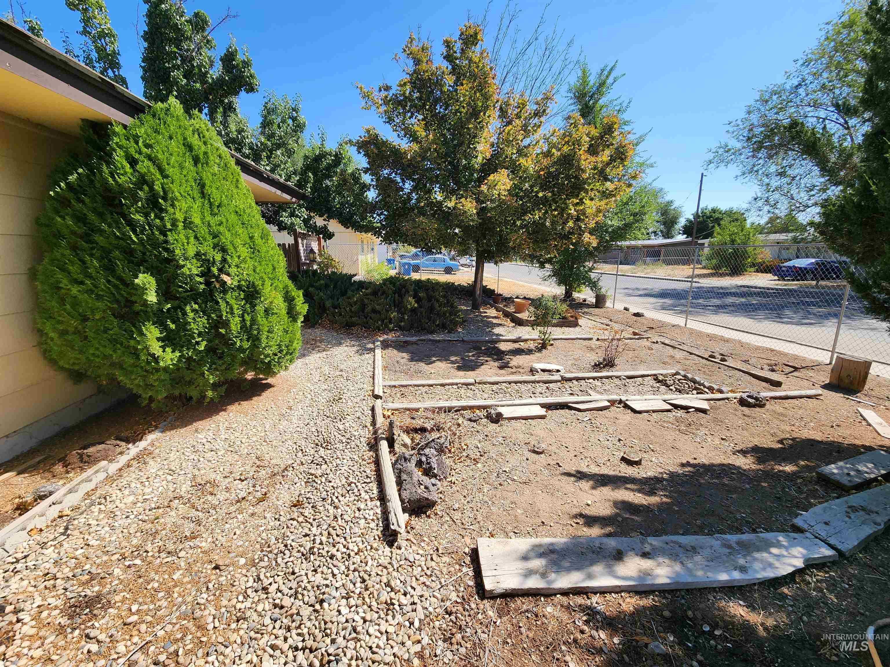 1540 N 10th E, Mountain Home, Idaho 83647-1826, 3 Bedrooms, 1 Bathroom, Residential For Sale, Price $240,000, 98966576