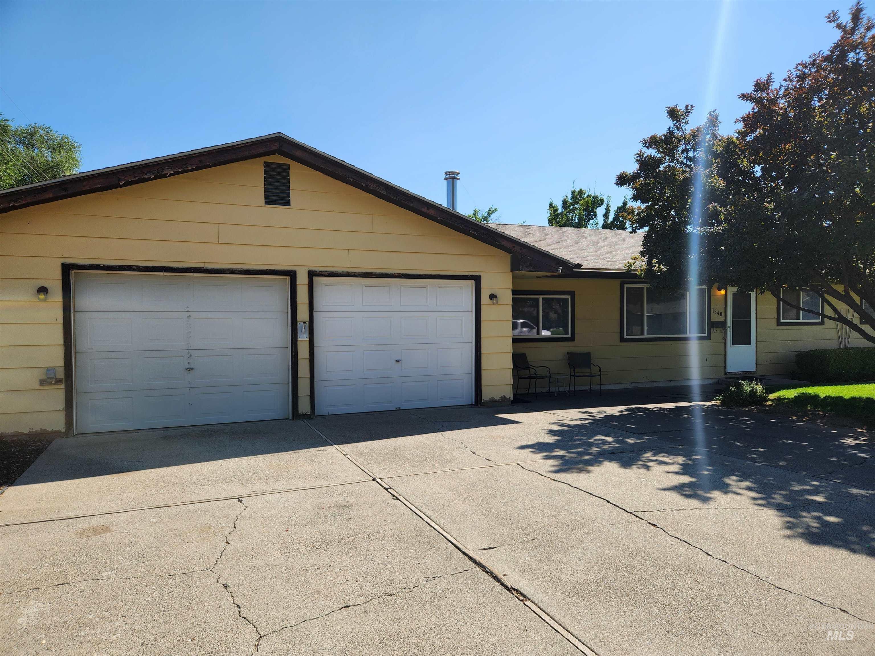 1540 N 10th E, Mountain Home, Idaho 83647-1826, 3 Bedrooms, 1 Bathroom, Residential For Sale, Price $240,000, 98966576