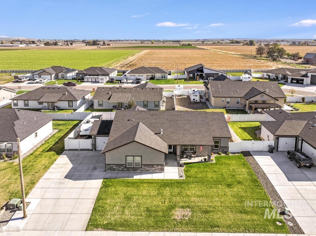 729 Satia Ln., Kimberly, Idaho 83341, 4 Bedrooms, 2.5 Bathrooms, Residential For Sale, Price $459,000, 98966577