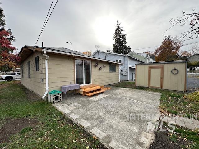 117 N Jackson St, Moscow, Idaho 83843, 2 Bedrooms, 1 Bathroom, Residential For Sale, Price $315,000, 98966586