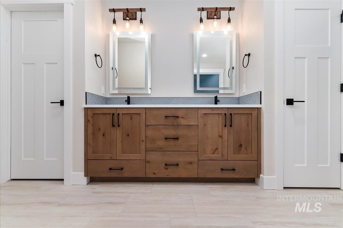 1002 Huntington Ct., Nampa, Idaho 83686, 4 Bedrooms, 2 Bathrooms, Residential For Sale, Price $714,900, 98966605