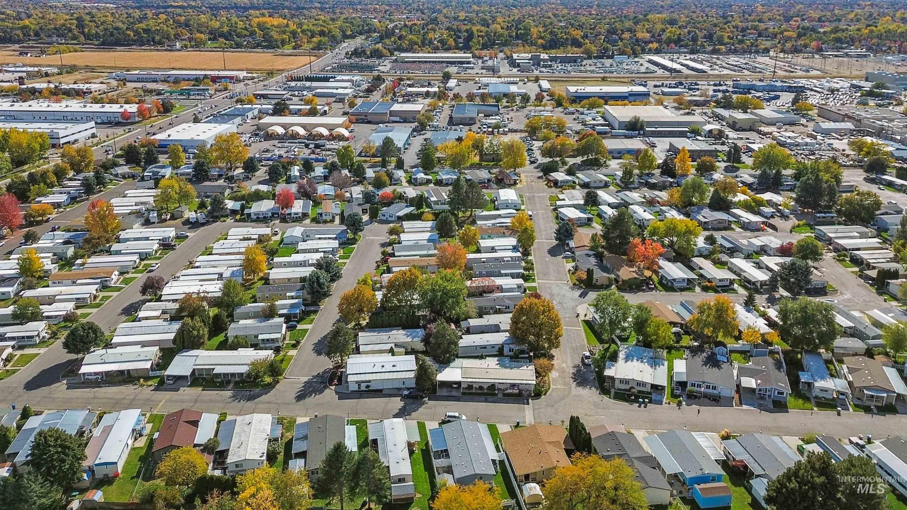 Aerial view of property and surrounding area