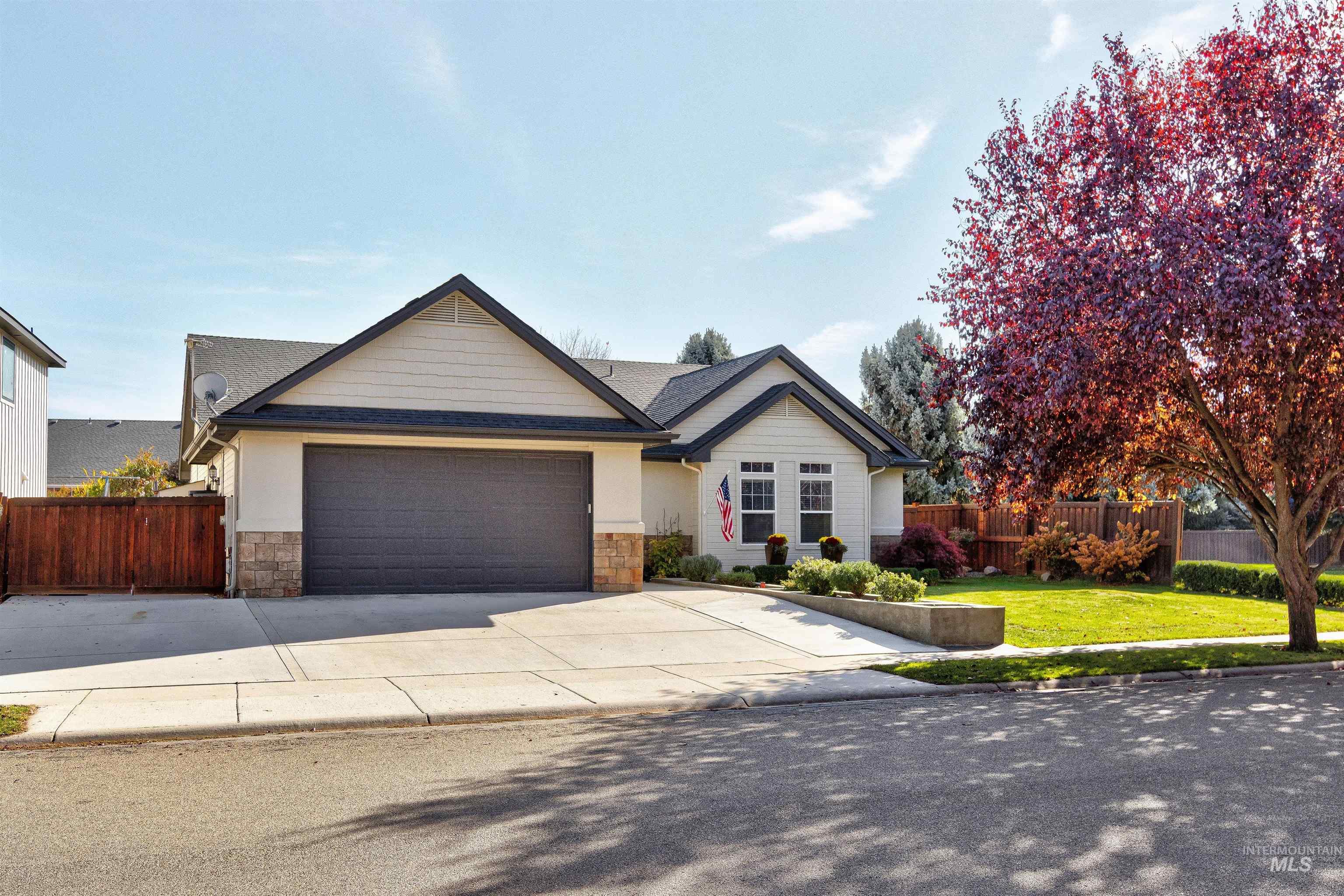 2079 W Marten Creek, Meridian, Idaho 83646, 4 Bedrooms, 2 Bathrooms, Residential For Sale, Price $575,000, 98966610