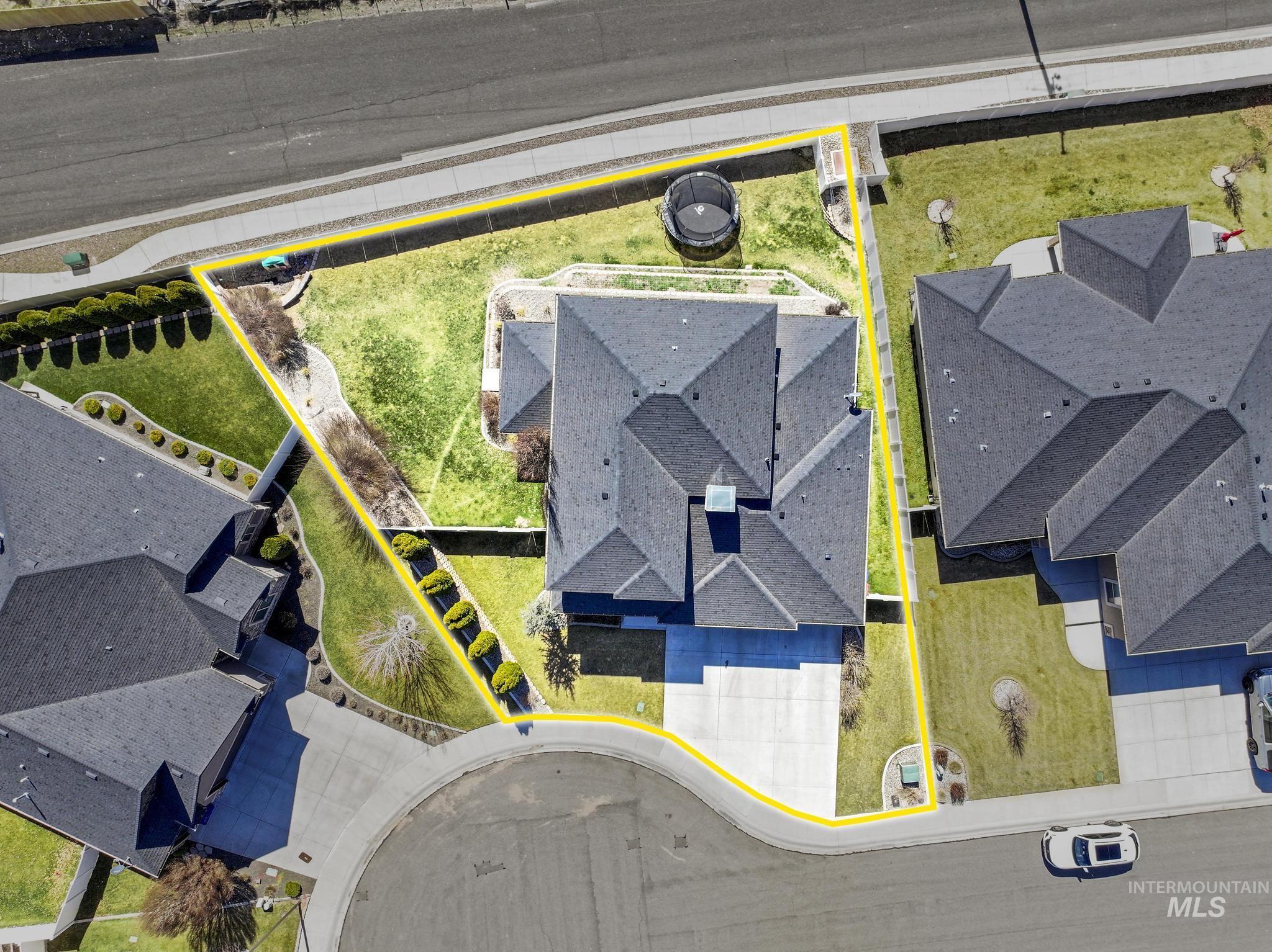 Aerial overview of property's location with property boundaries highlighted