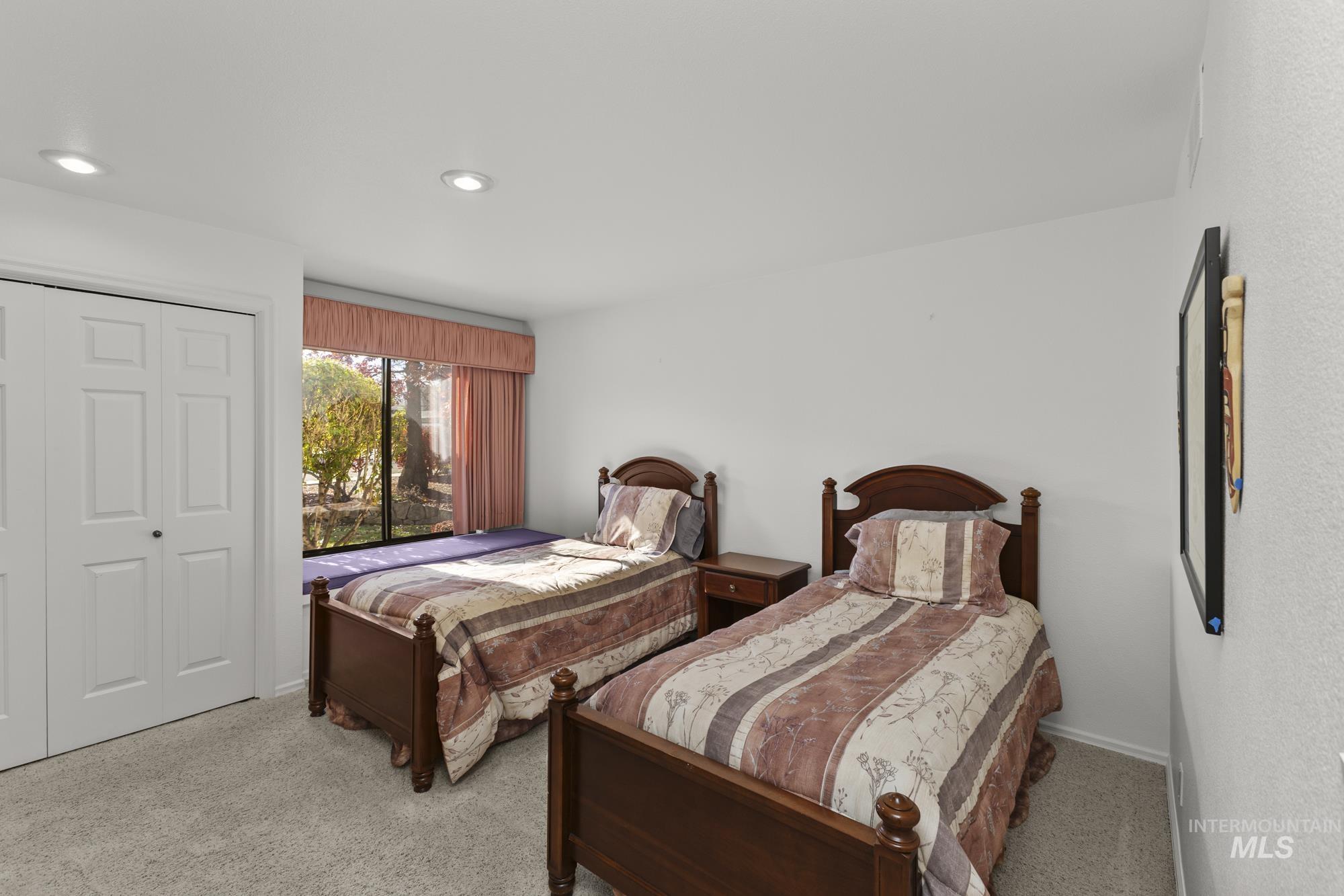 8550 W. Brookview Drive, Boise, Idaho 83709, 4 Bedrooms, 3 Bathrooms, Residential For Sale, Price $769,900, 98966631