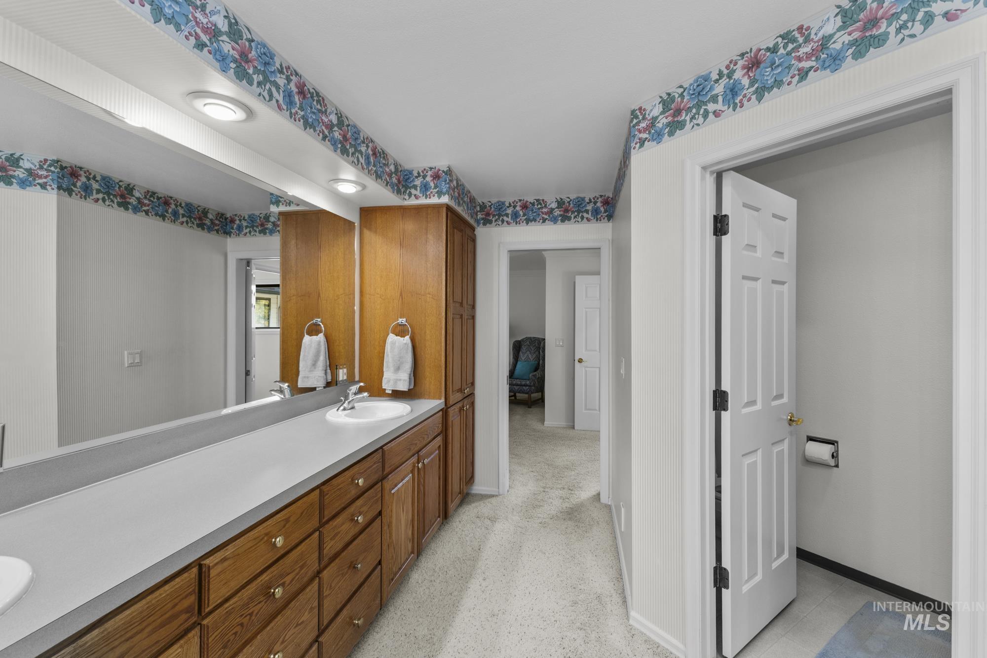 8550 W. Brookview Drive, Boise, Idaho 83709, 4 Bedrooms, 3 Bathrooms, Residential For Sale, Price $769,900, 98966631