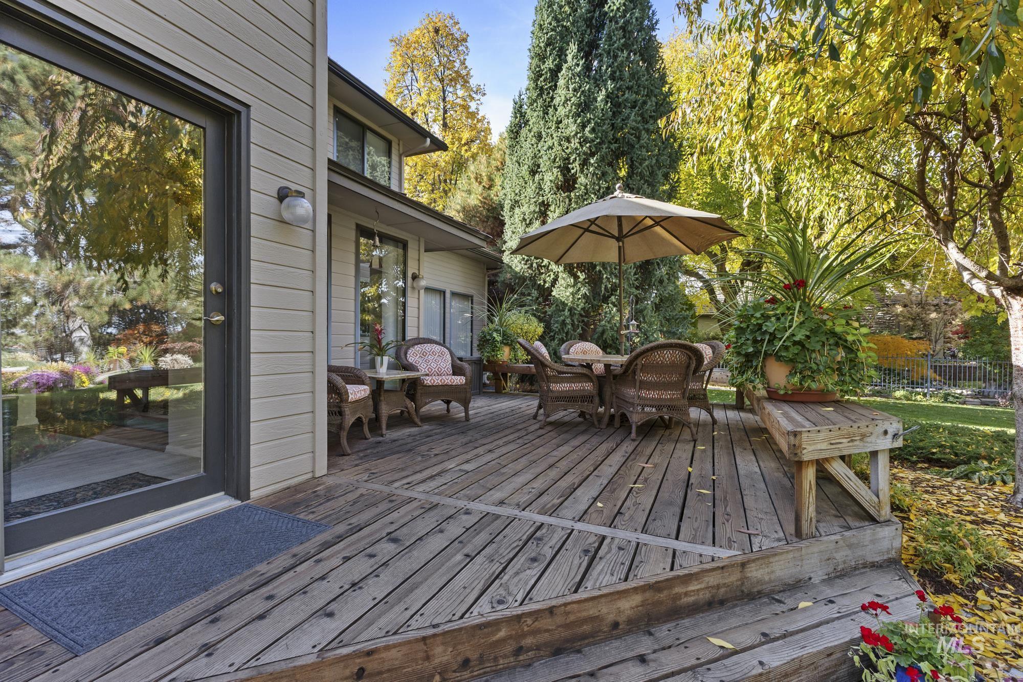 8550 W. Brookview Drive, Boise, Idaho 83709, 4 Bedrooms, 3 Bathrooms, Residential For Sale, Price $769,900, 98966631