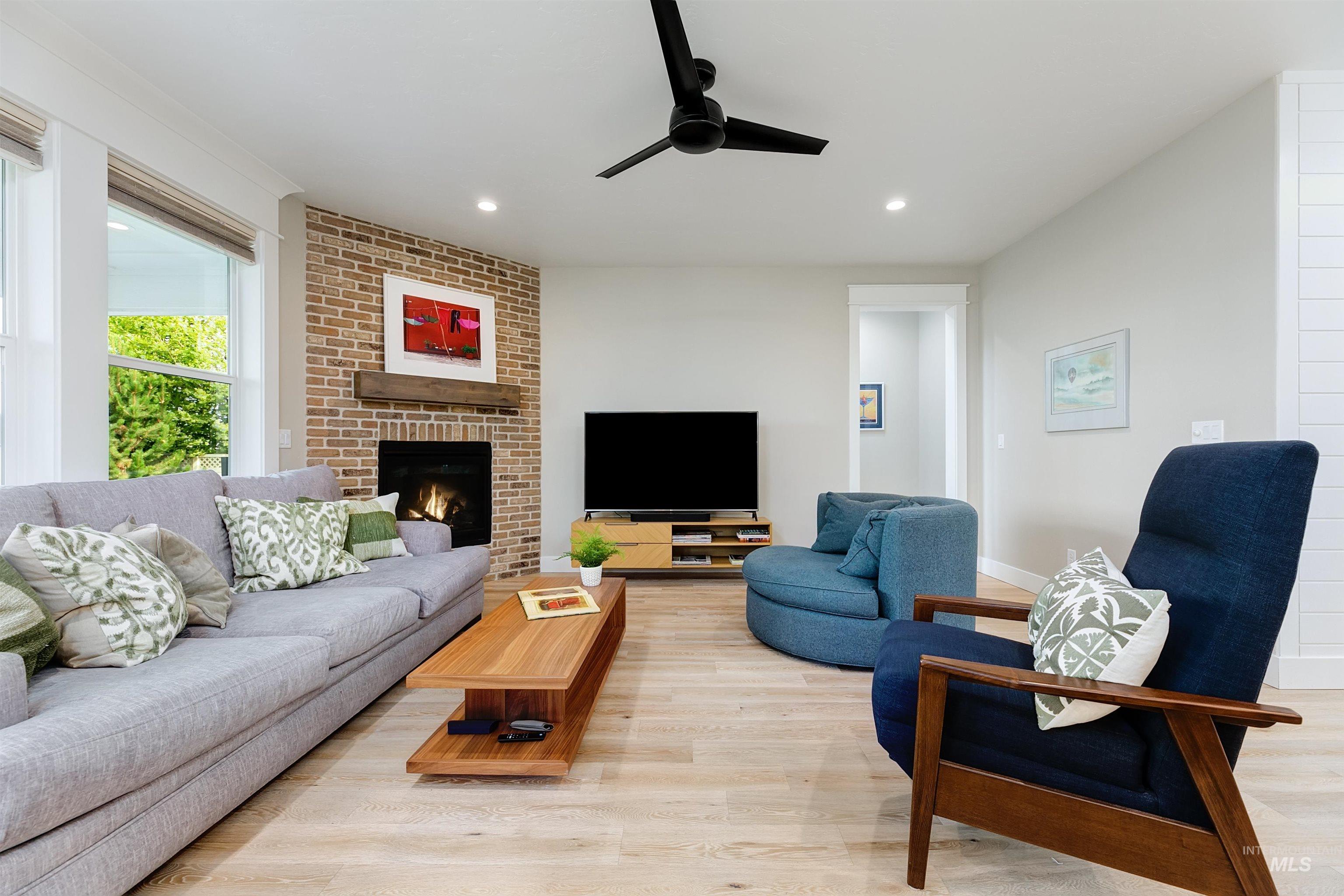 5463 N Exeter Way, Meridian, Idaho 83646, 5 Bedrooms, 2.5 Bathrooms, Residential For Sale, Price $770,000, 98966640