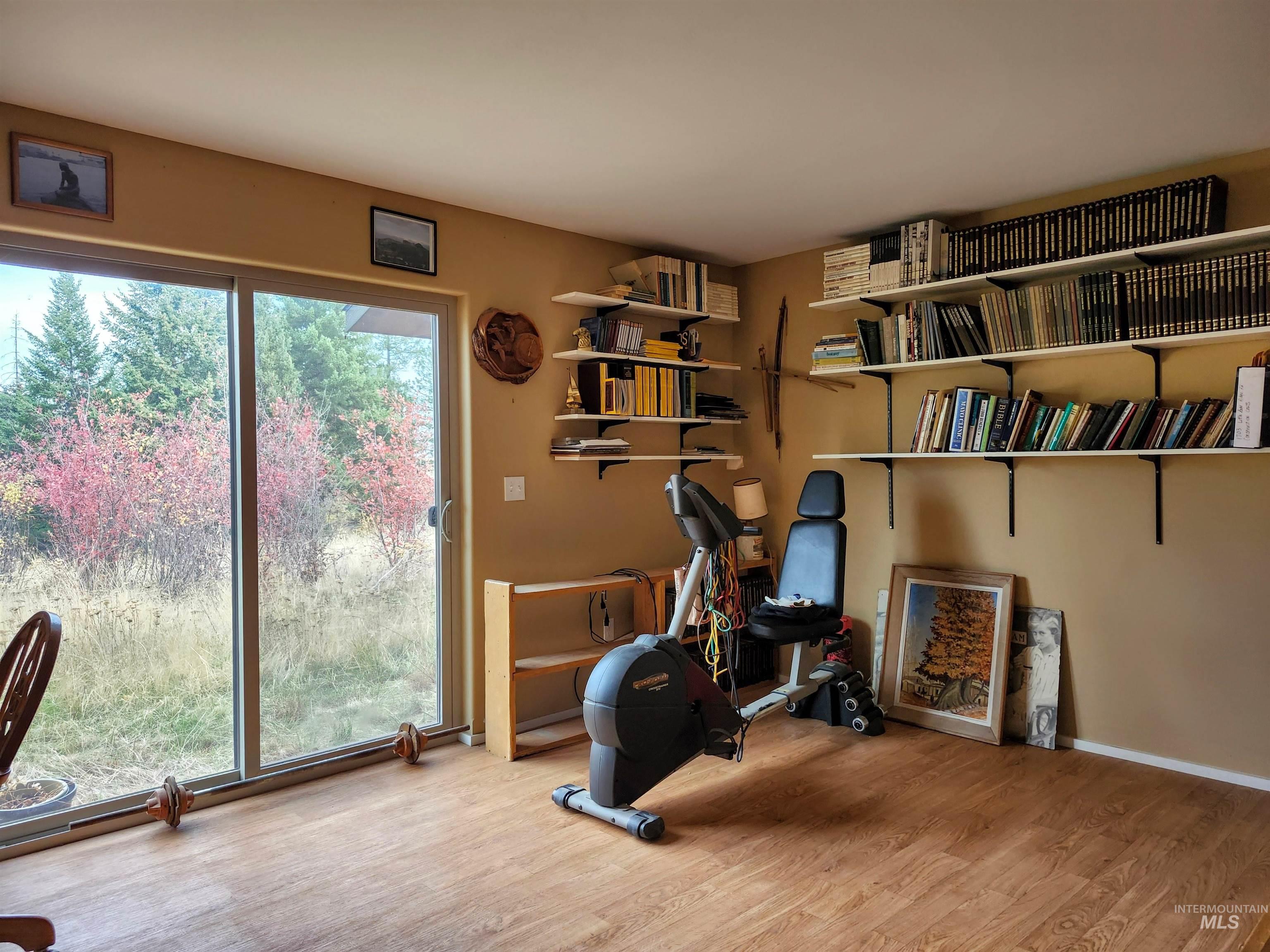 1703 Little Bear Ridge Rd, Troy, Idaho 83871, 3 Bedrooms, 2 Bathrooms, Residential For Sale, Price $900,000, 98966645