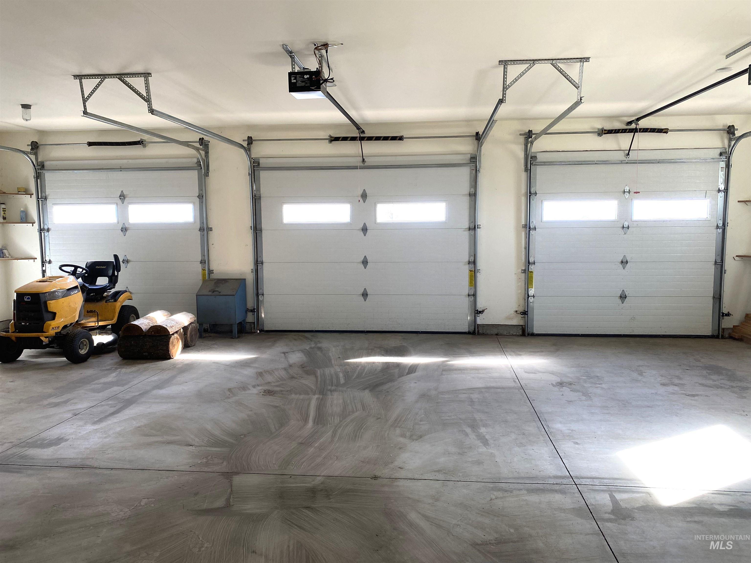 1703 Little Bear Ridge Rd, Troy, Idaho 83871, 3 Bedrooms, 2 Bathrooms, Residential For Sale, Price $900,000, 98966645