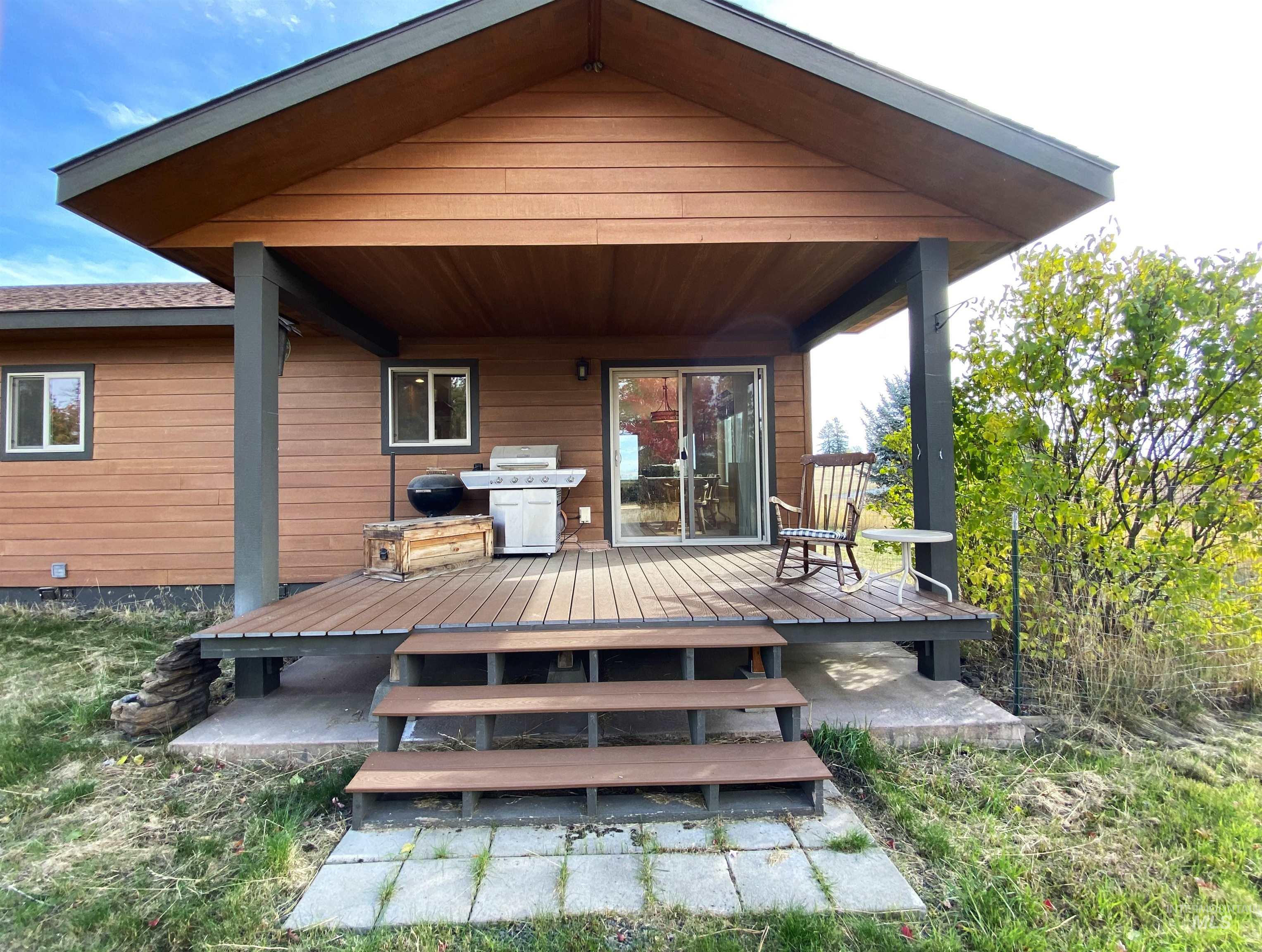 1703 Little Bear Ridge Rd, Troy, Idaho 83871, 3 Bedrooms, 2 Bathrooms, Residential For Sale, Price $900,000, 98966645