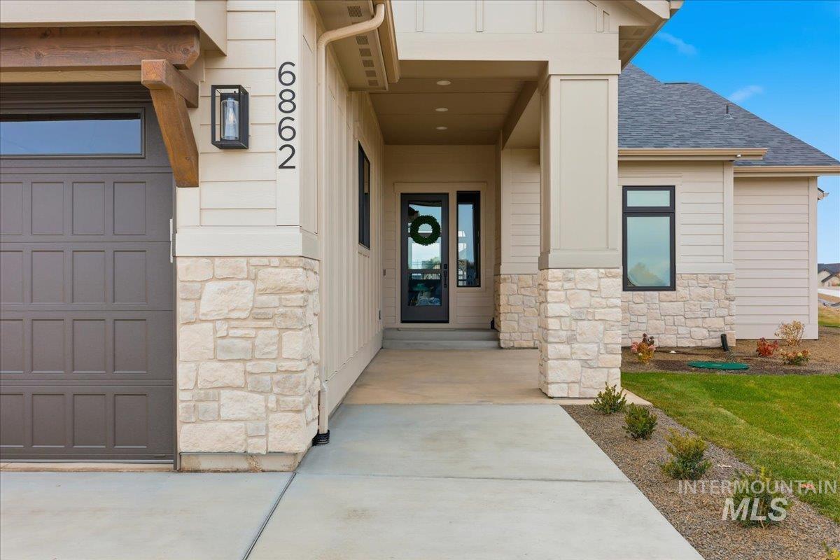 6862 E Chicken Hawk Loop, Nampa, Idaho 83686, 4 Bedrooms, 3.5 Bathrooms, Residential For Sale, Price $989,900, 98966657