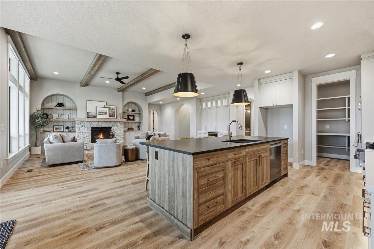 6862 E Chicken Hawk Loop, Nampa, Idaho 83686, 4 Bedrooms, 3.5 Bathrooms, Residential For Sale, Price $989,900, 98966657