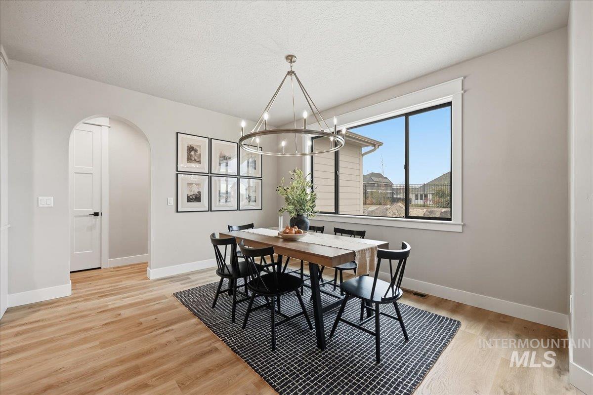 6862 E Chicken Hawk Loop, Nampa, Idaho 83686, 4 Bedrooms, 3.5 Bathrooms, Residential For Sale, Price $989,900, 98966657