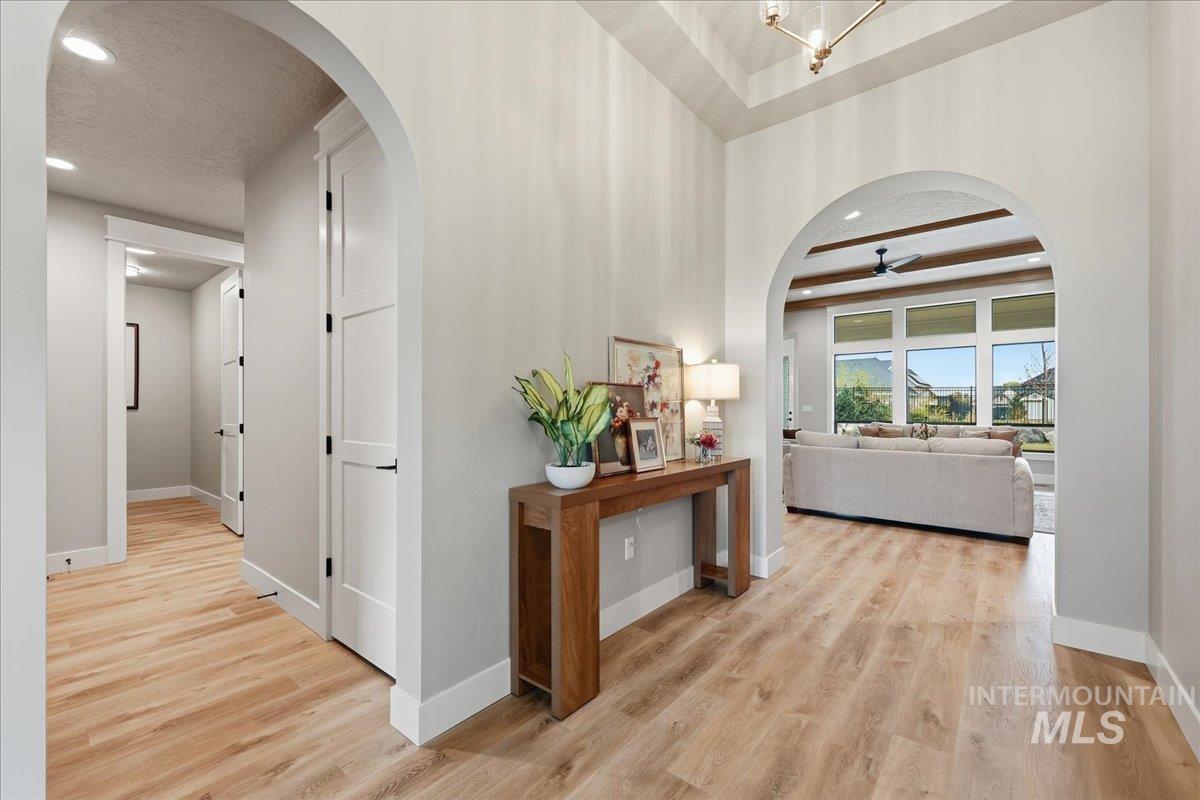 6862 E Chicken Hawk Loop, Nampa, Idaho 83686, 4 Bedrooms, 3.5 Bathrooms, Residential For Sale, Price $989,900, 98966657