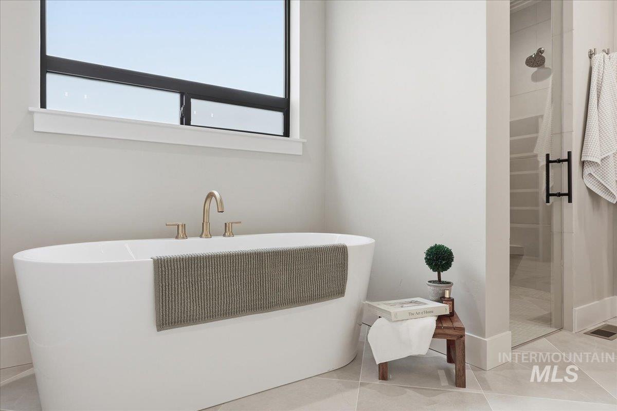 6862 E Chicken Hawk Loop, Nampa, Idaho 83686, 4 Bedrooms, 3.5 Bathrooms, Residential For Sale, Price $989,900, 98966657