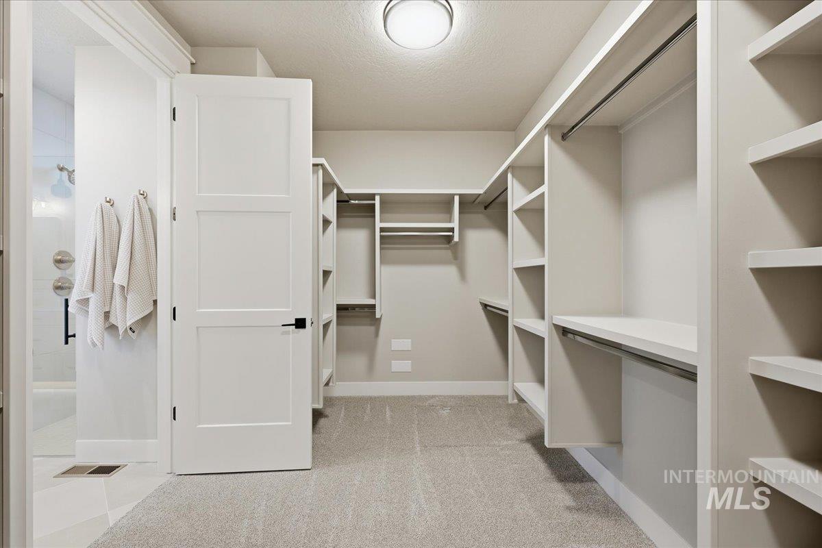 6862 E Chicken Hawk Loop, Nampa, Idaho 83686, 4 Bedrooms, 3.5 Bathrooms, Residential For Sale, Price $989,900, 98966657