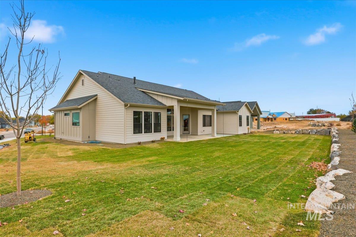 6862 E Chicken Hawk Loop, Nampa, Idaho 83686, 4 Bedrooms, 3.5 Bathrooms, Residential For Sale, Price $989,900, 98966657