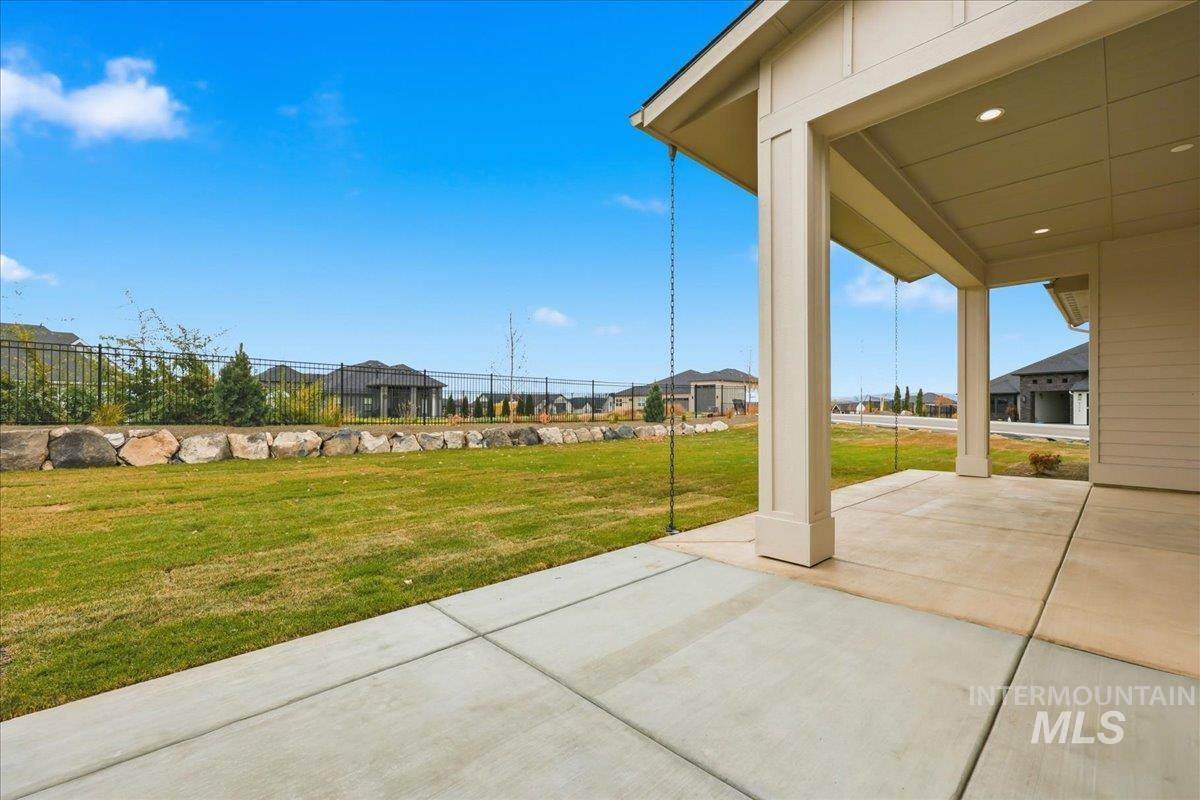 6862 E Chicken Hawk Loop, Nampa, Idaho 83686, 4 Bedrooms, 3.5 Bathrooms, Residential For Sale, Price $989,900, 98966657