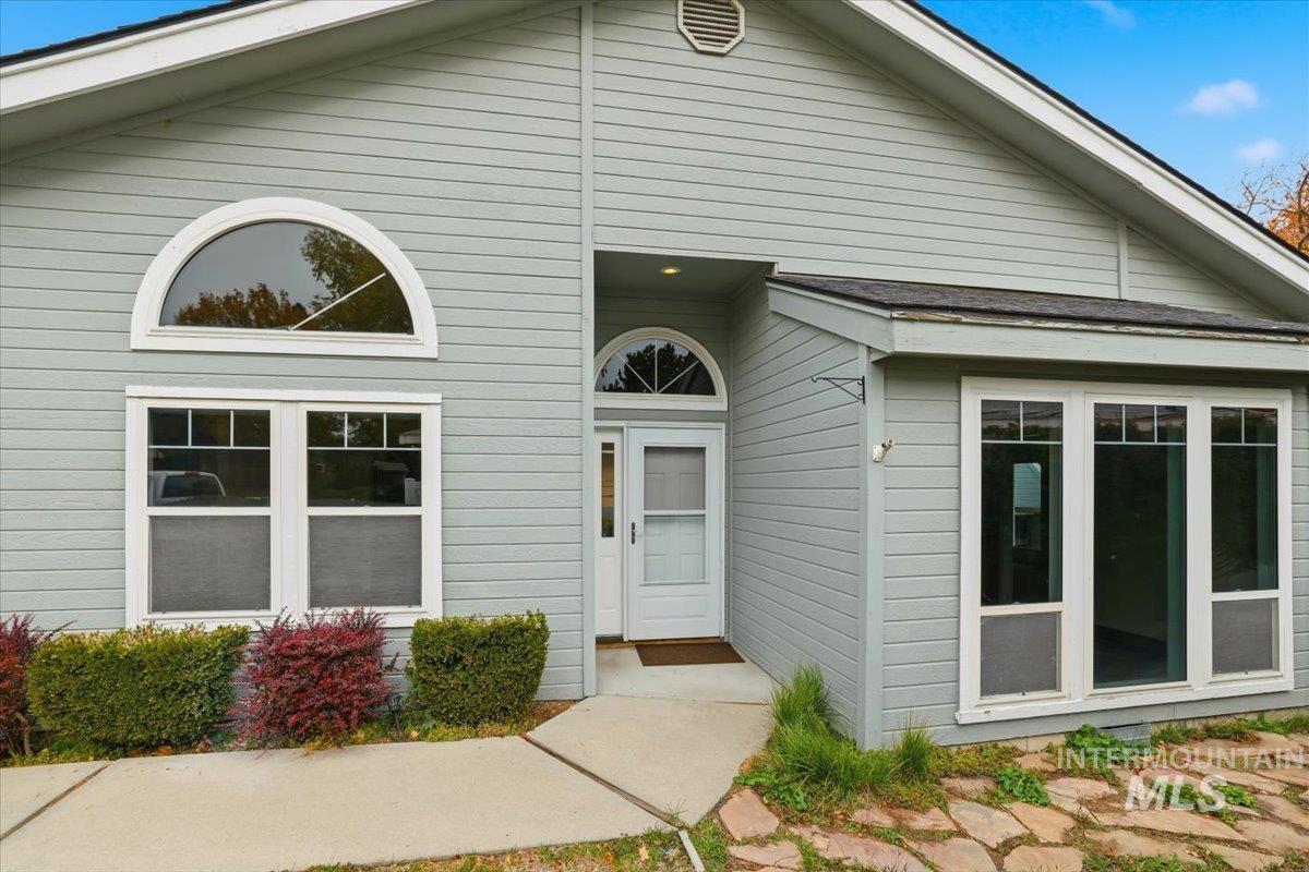 1823 Ray, Caldwell, Idaho 83605, 2 Bedrooms, 2 Bathrooms, Residential For Sale, Price $365,000, 98966660